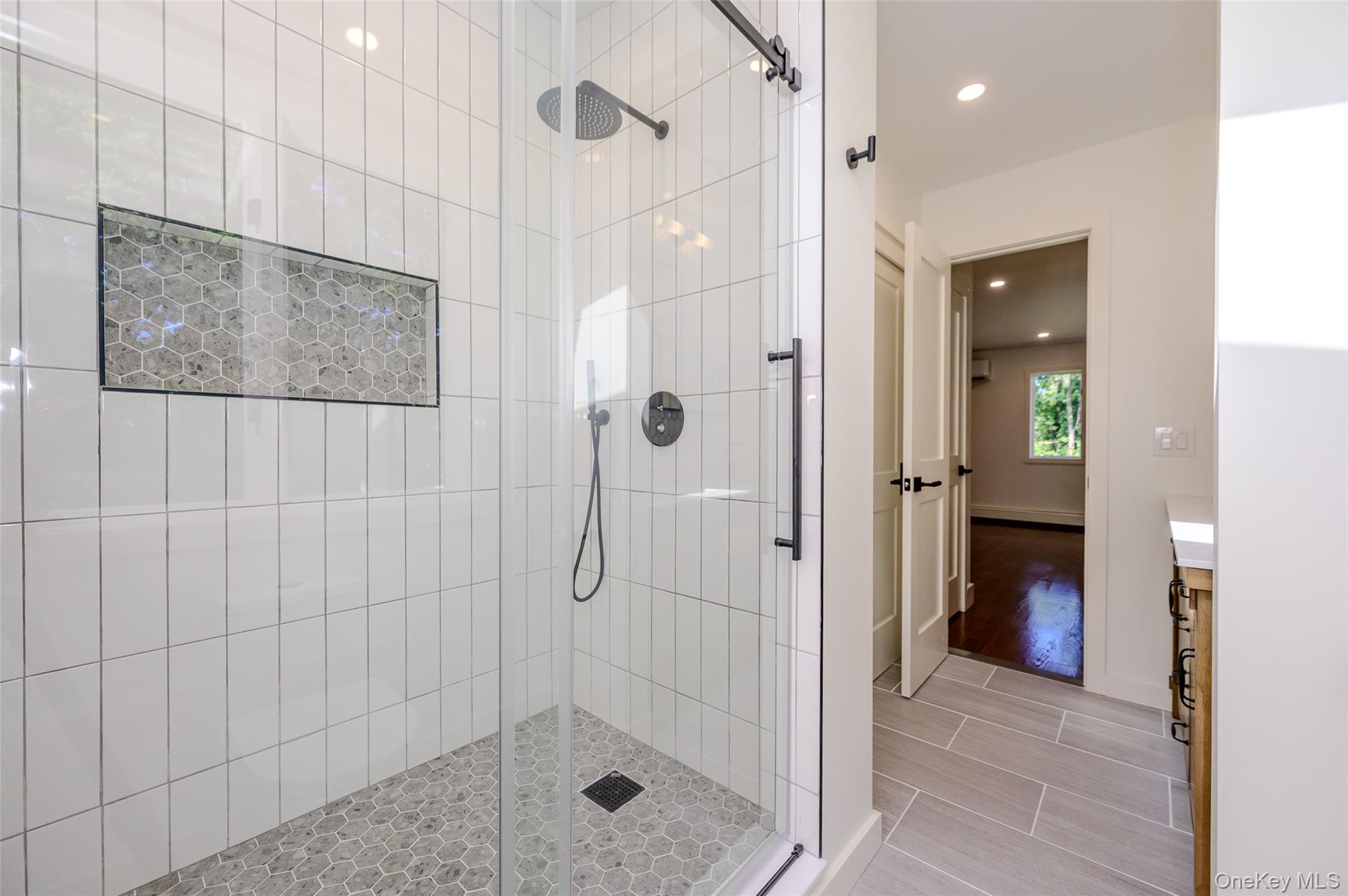 7 Berkshire Court – For Sale photo 28