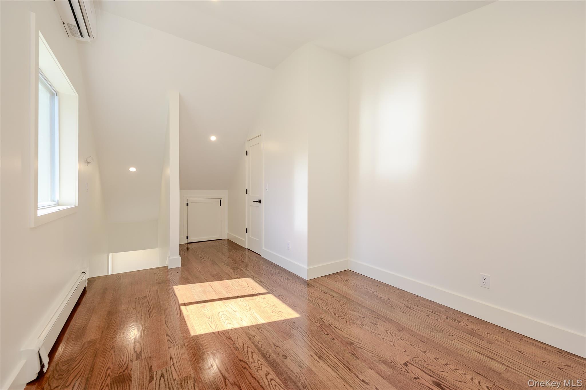 7 Berkshire Court – For Sale photo 34
