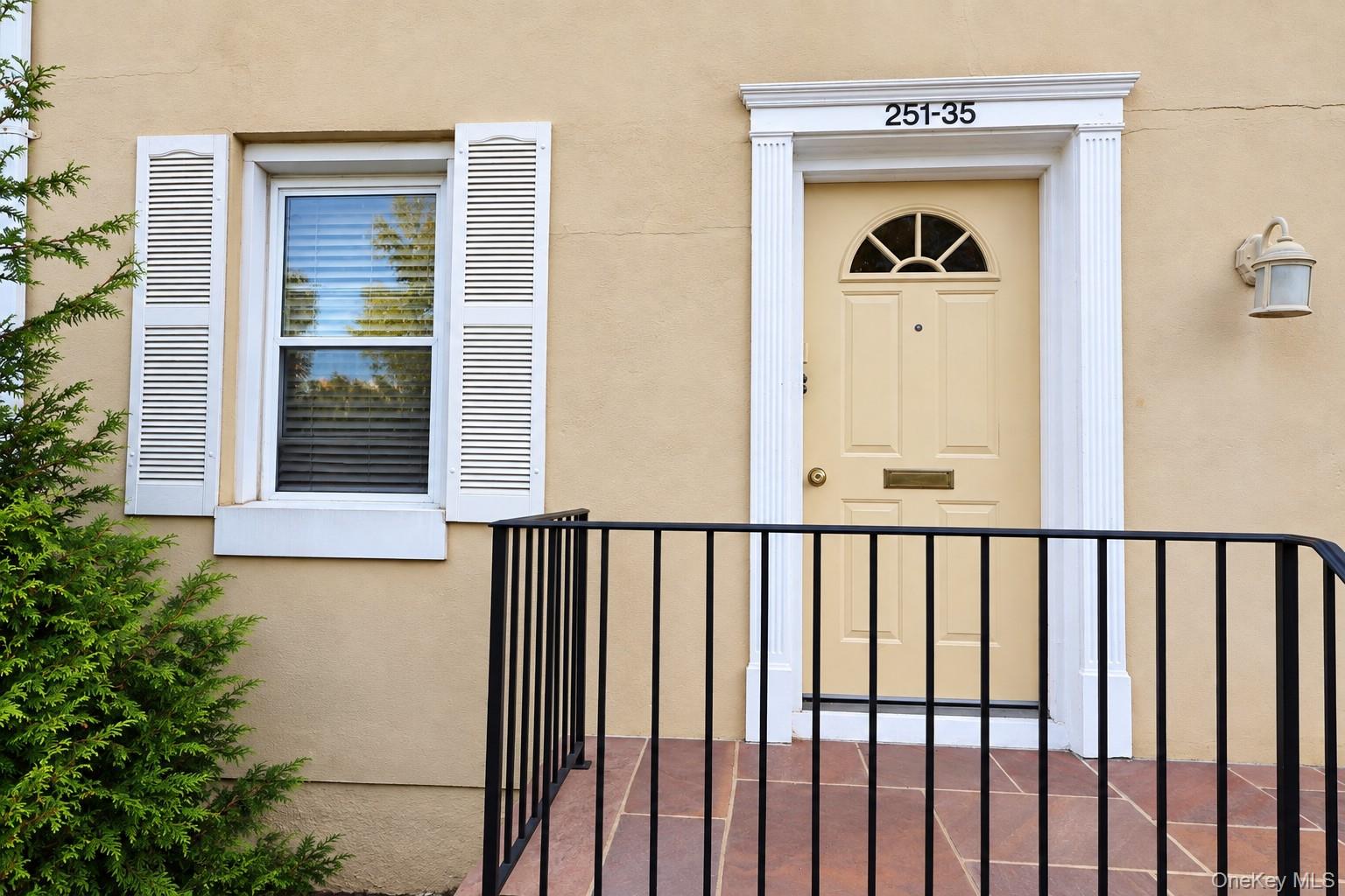 251-35 71st Road, Unit 51 A photo 19