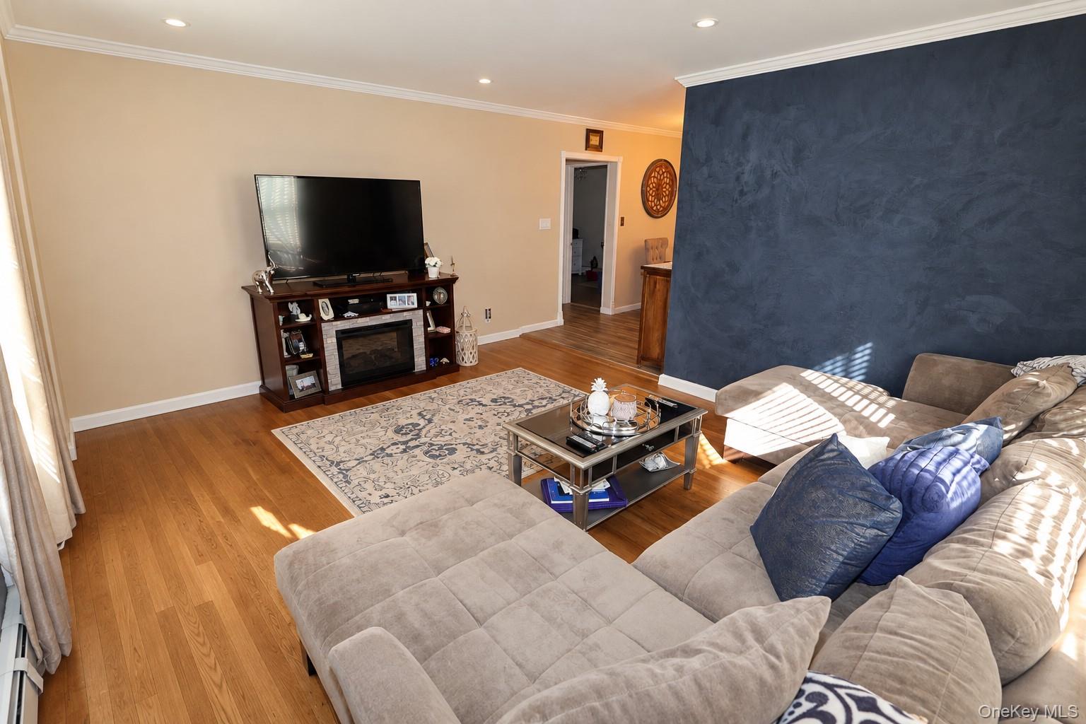251-35 71st Road, Unit 51 A photo 6