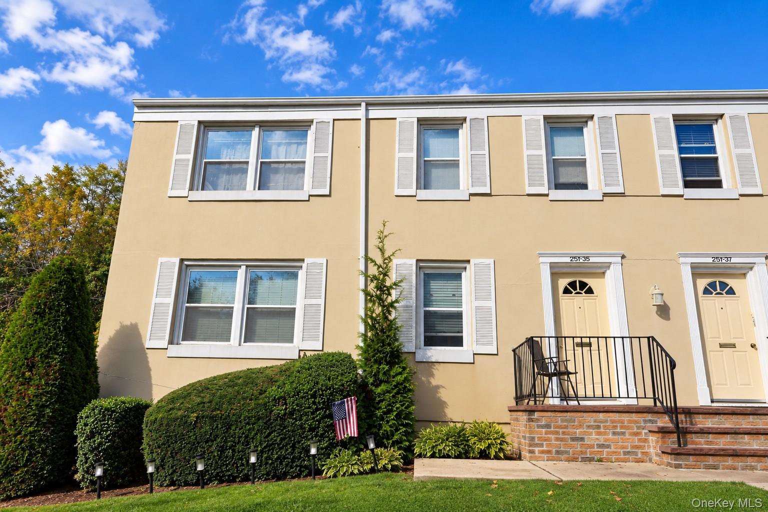 251-35 71st Road, Unit 51 A photo 18