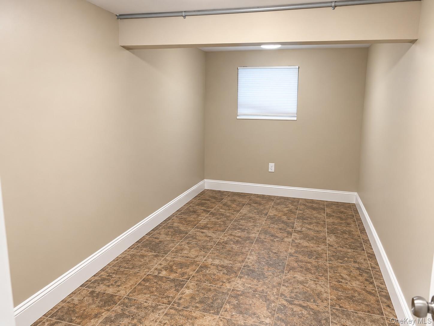 535 E Walnut Street, Unit MAIN photo 12