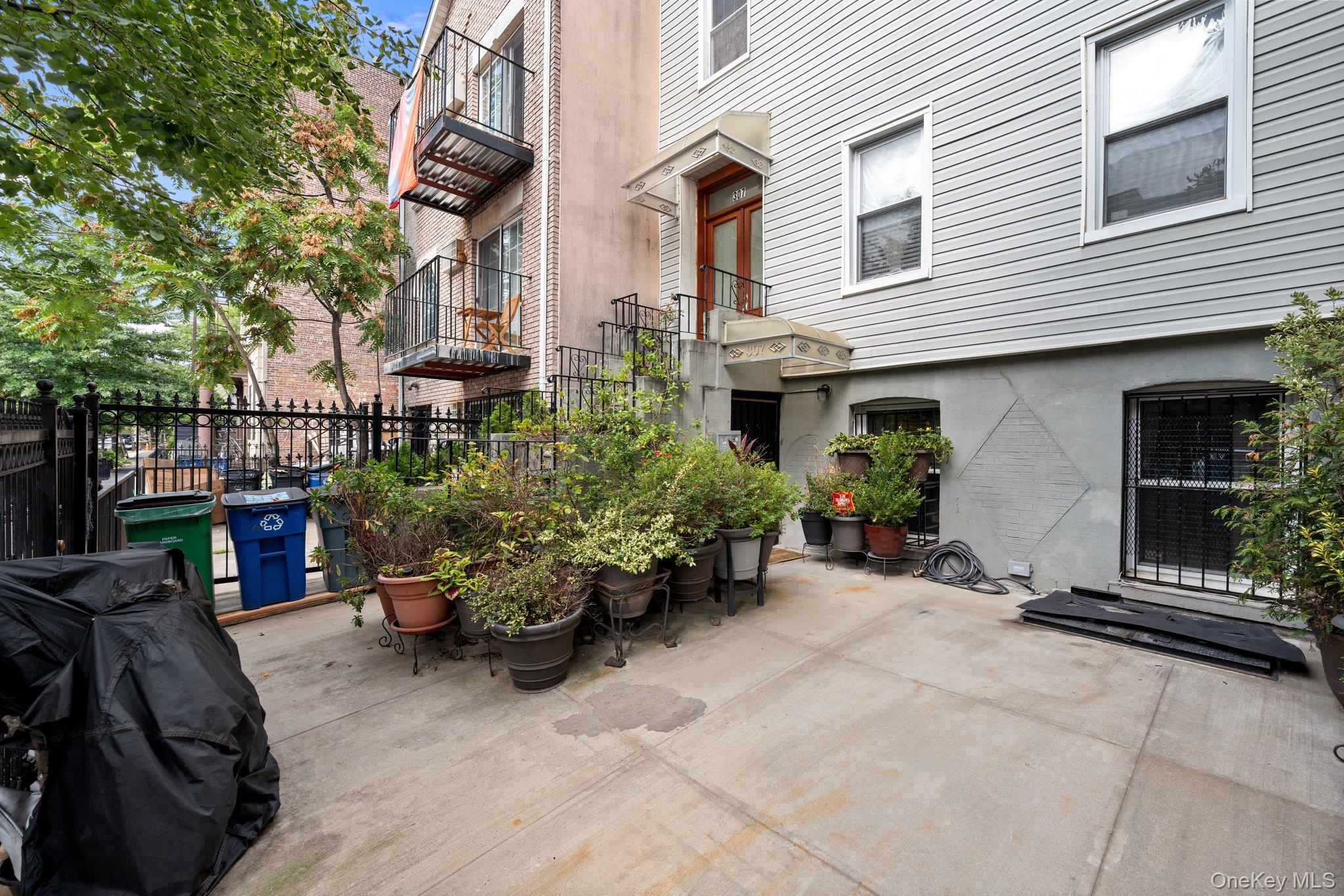 307 Quincy Street – For Sale photo 10