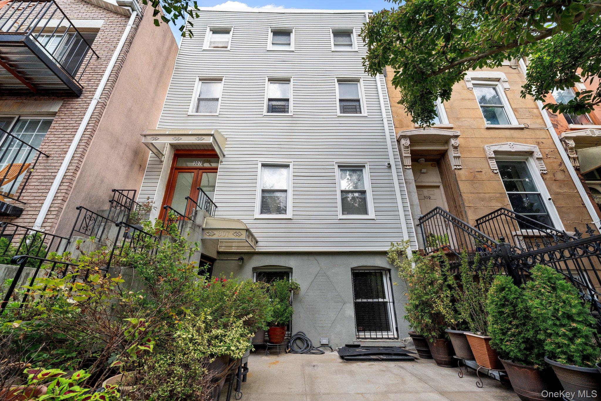 307 Quincy Street – For Sale photo 12
