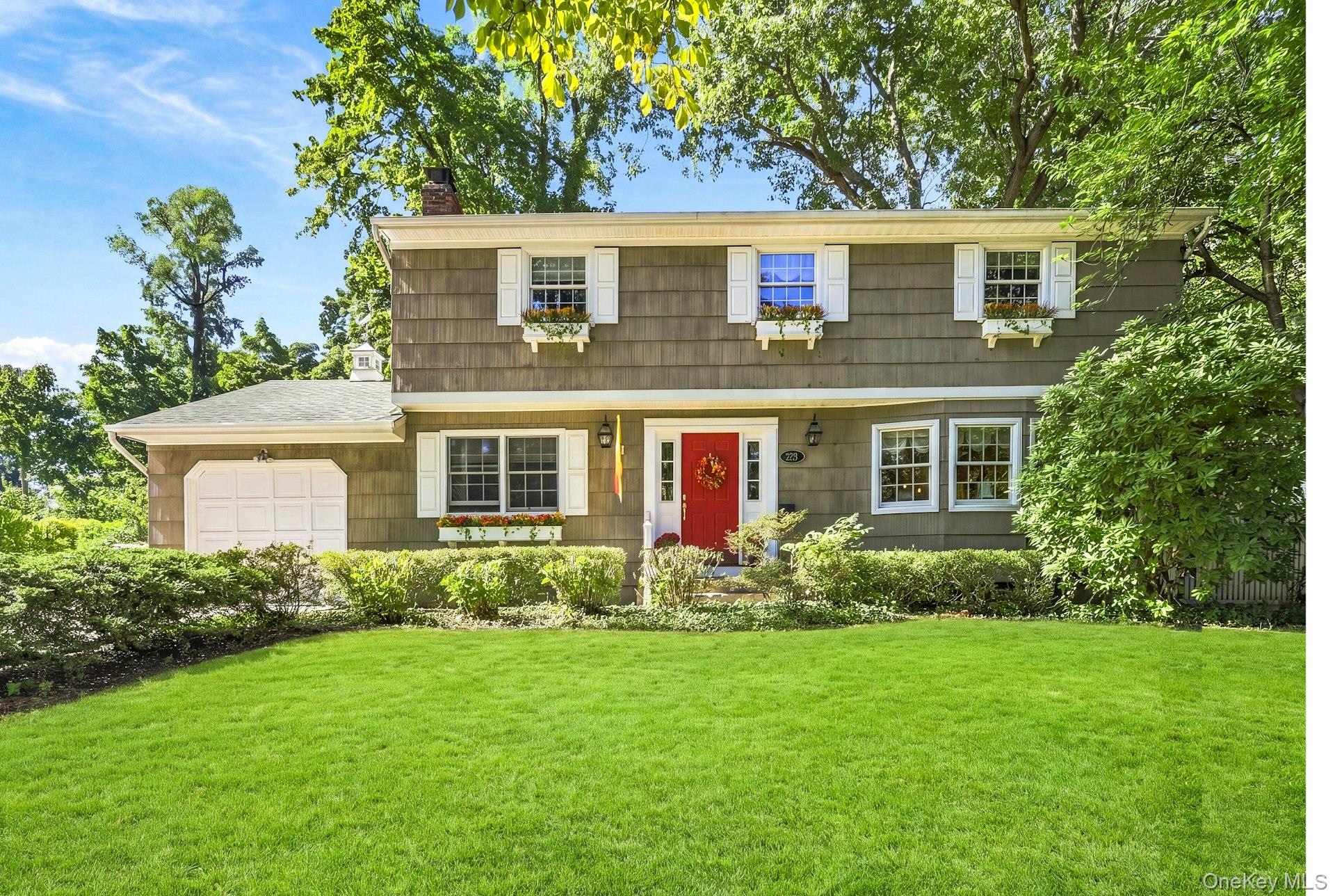 25 W Scudder Place – For Sale