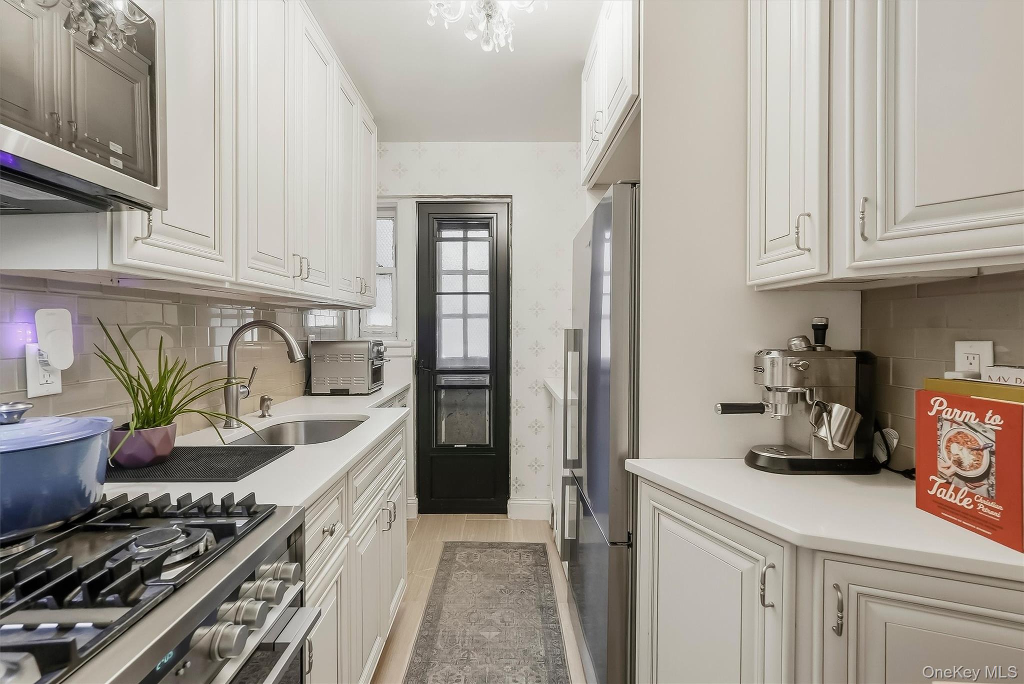 20 N North Broadway, Unit G230 photo 17