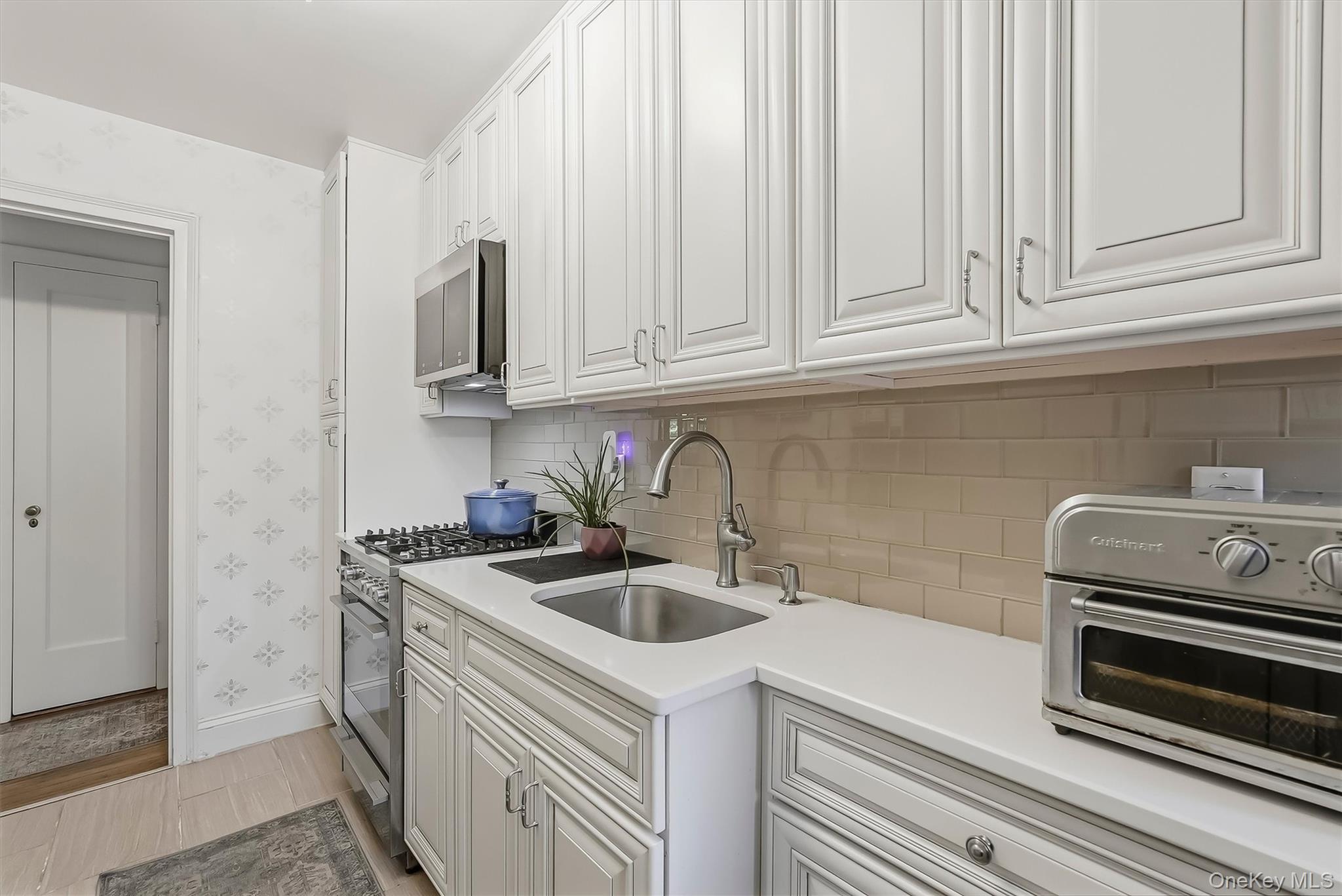 20 N North Broadway, Unit G230 photo 18