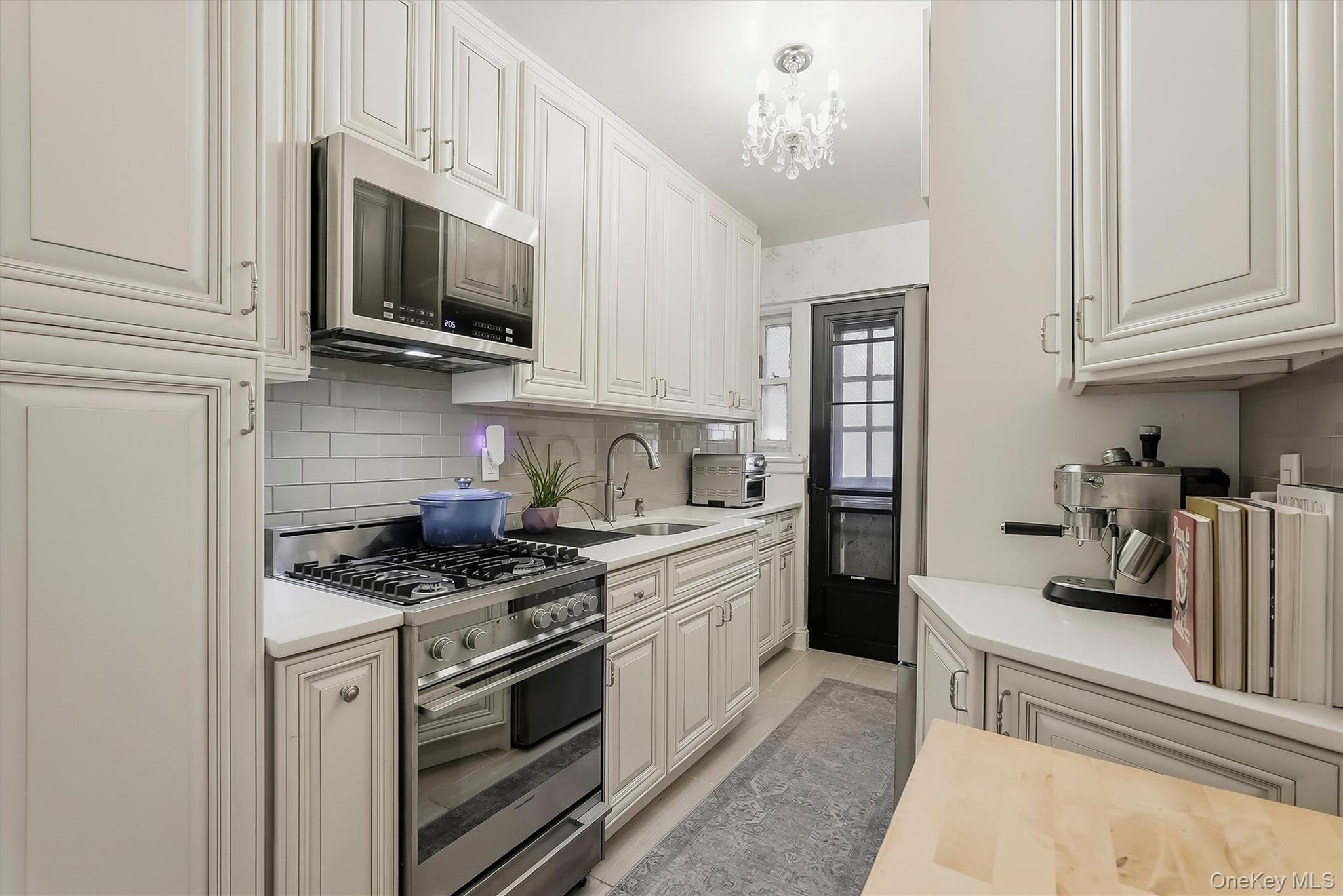 20 N North Broadway, Unit G230 photo 15