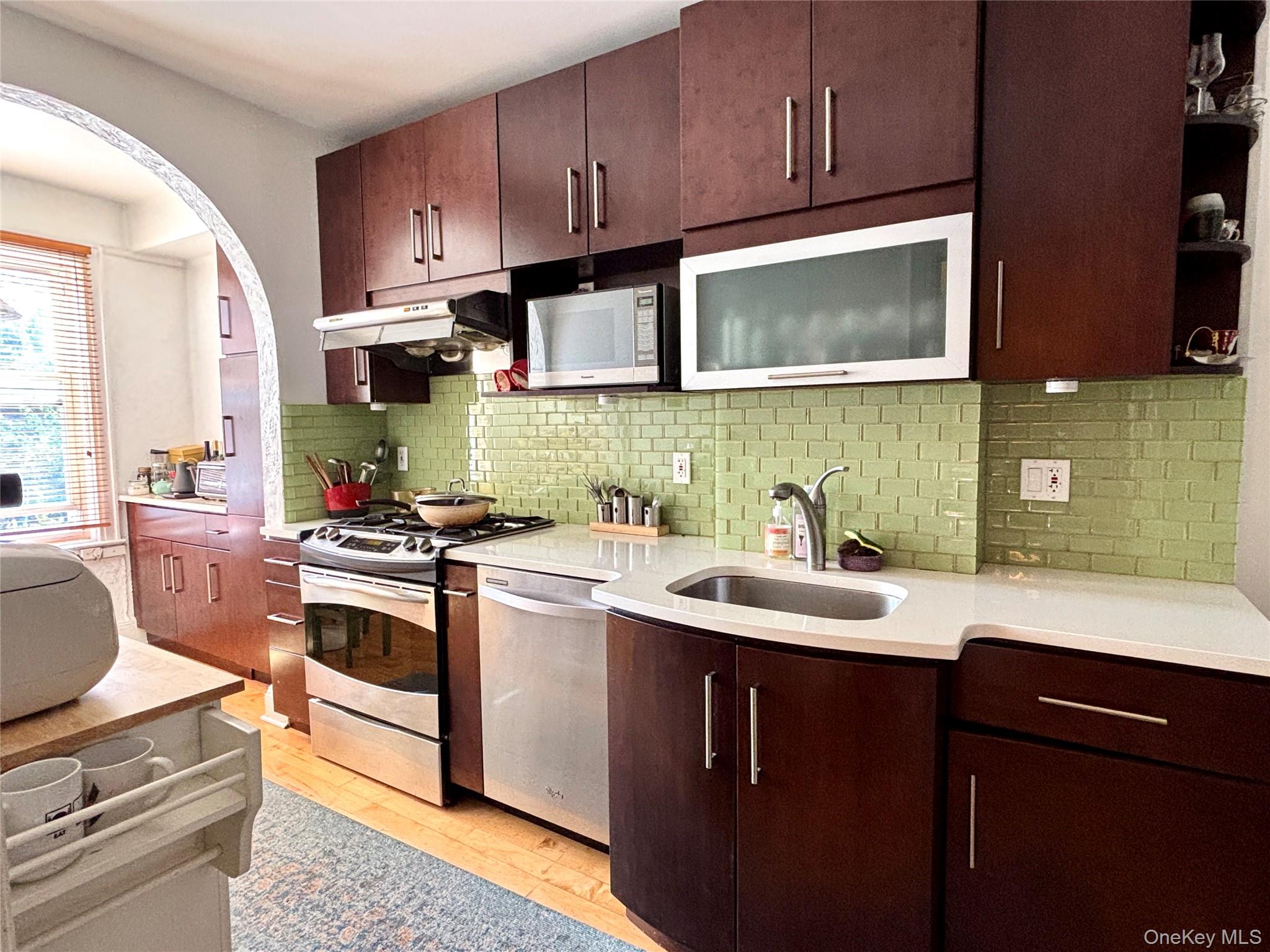 94-14 68th Avenue – For Rent photo 4