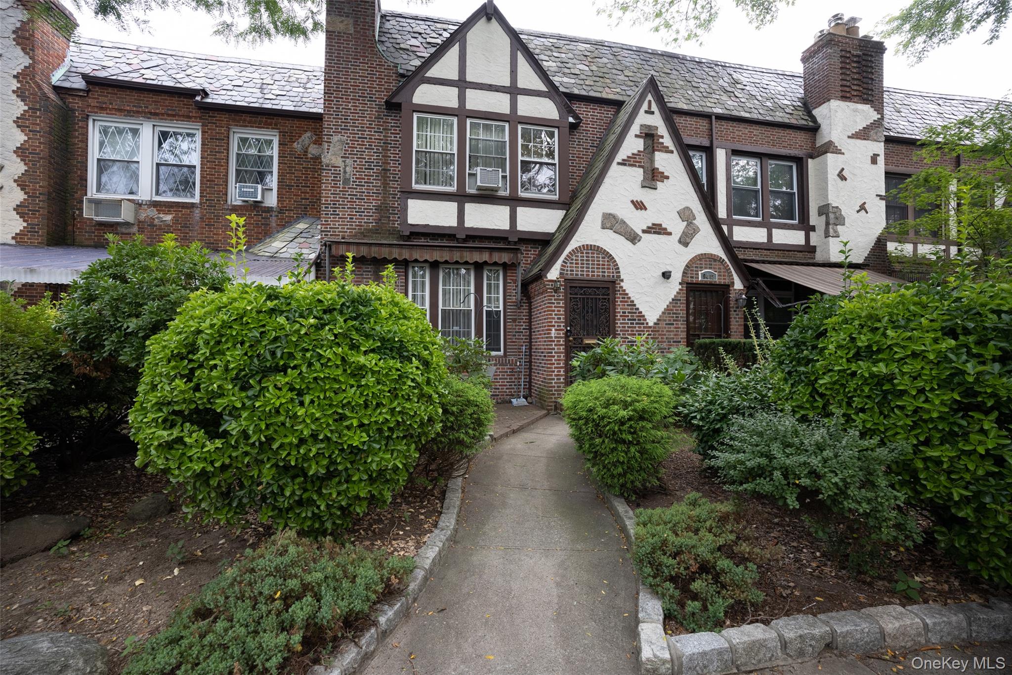 94-14 68th Avenue – For Rent