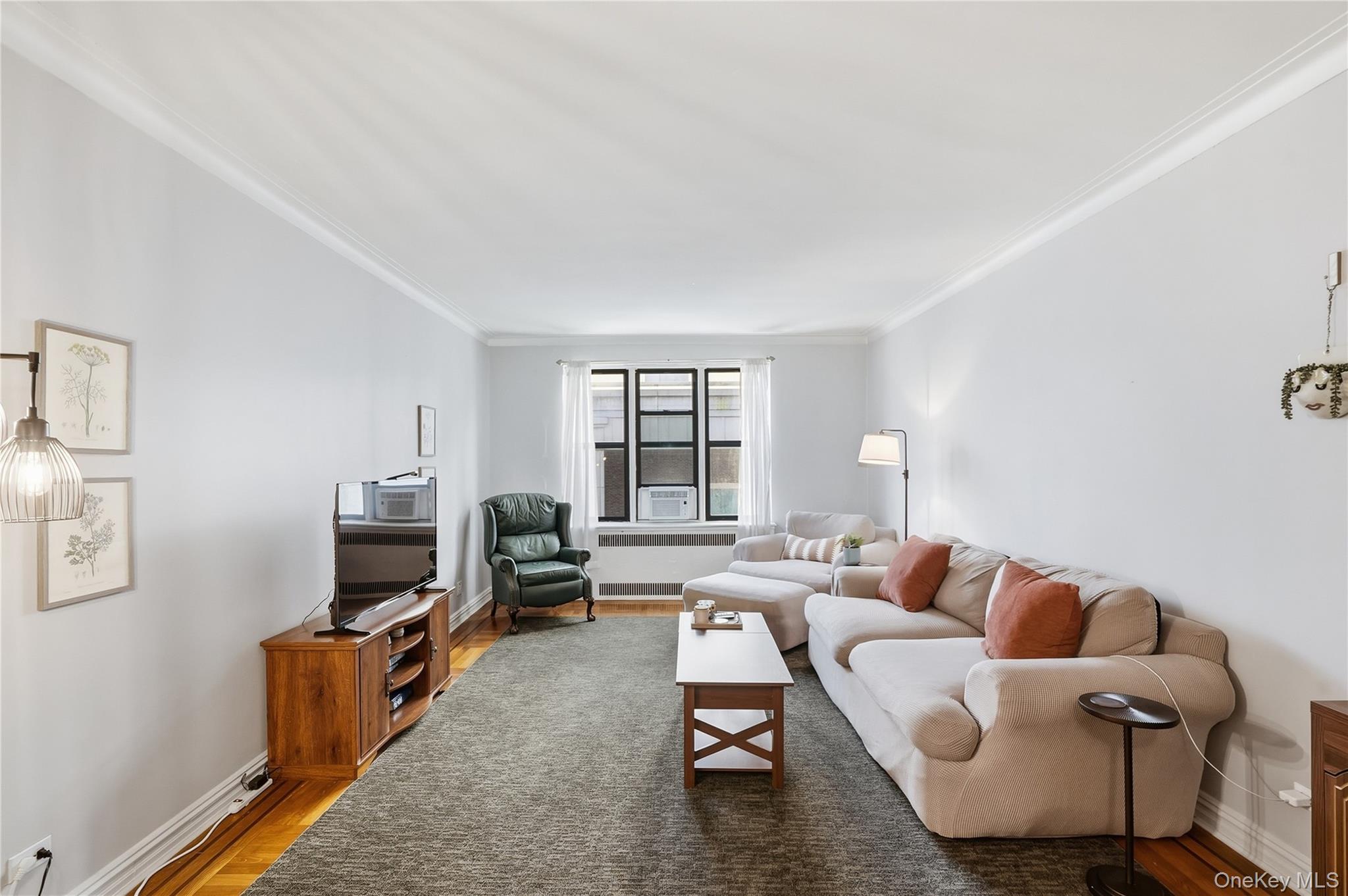 210 Martine Avenue, Unit 5L photo 4