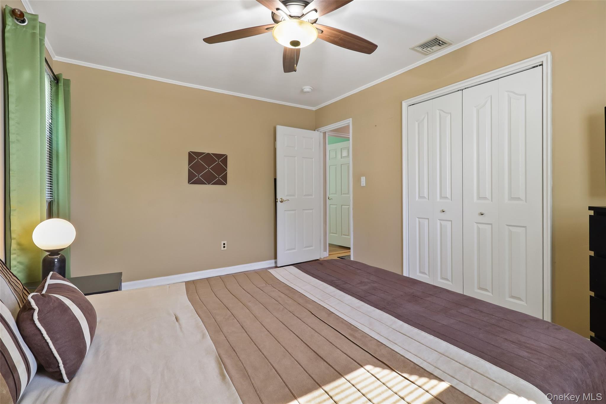 3832 Valleyview Street – For Sale photo 18
