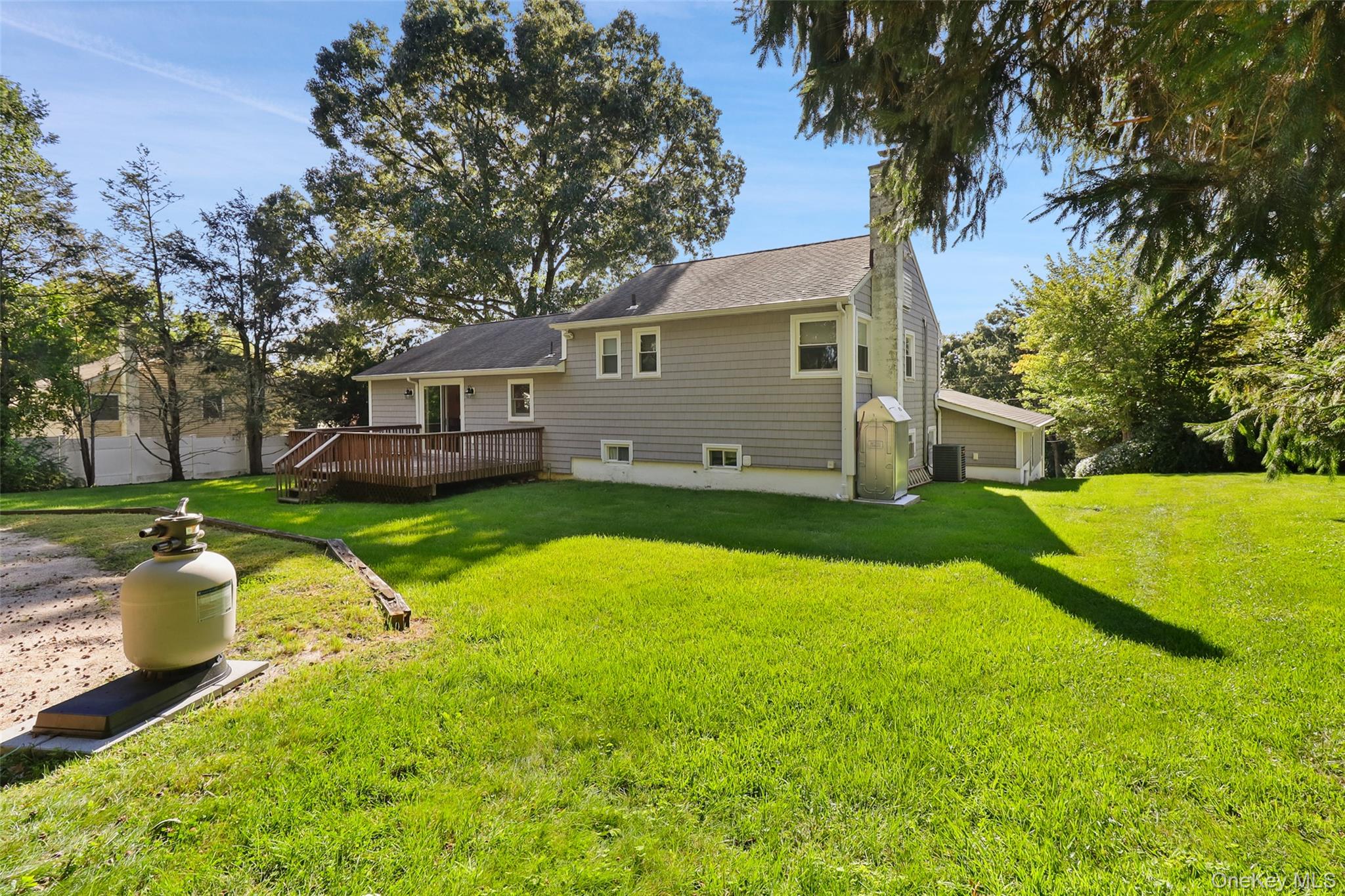 3832 Valleyview Street – For Sale photo 32