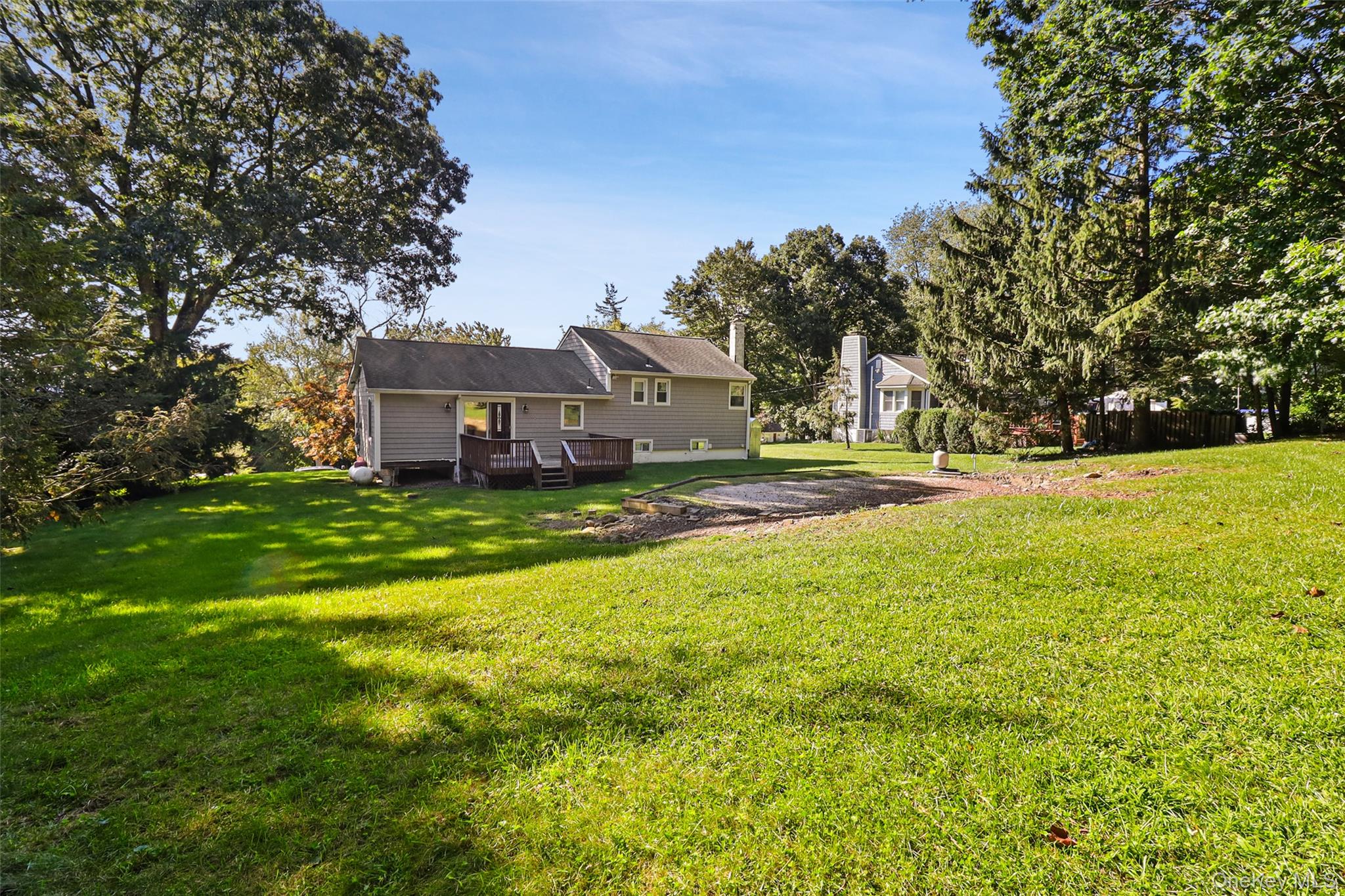 3832 Valleyview Street – For Sale photo 39