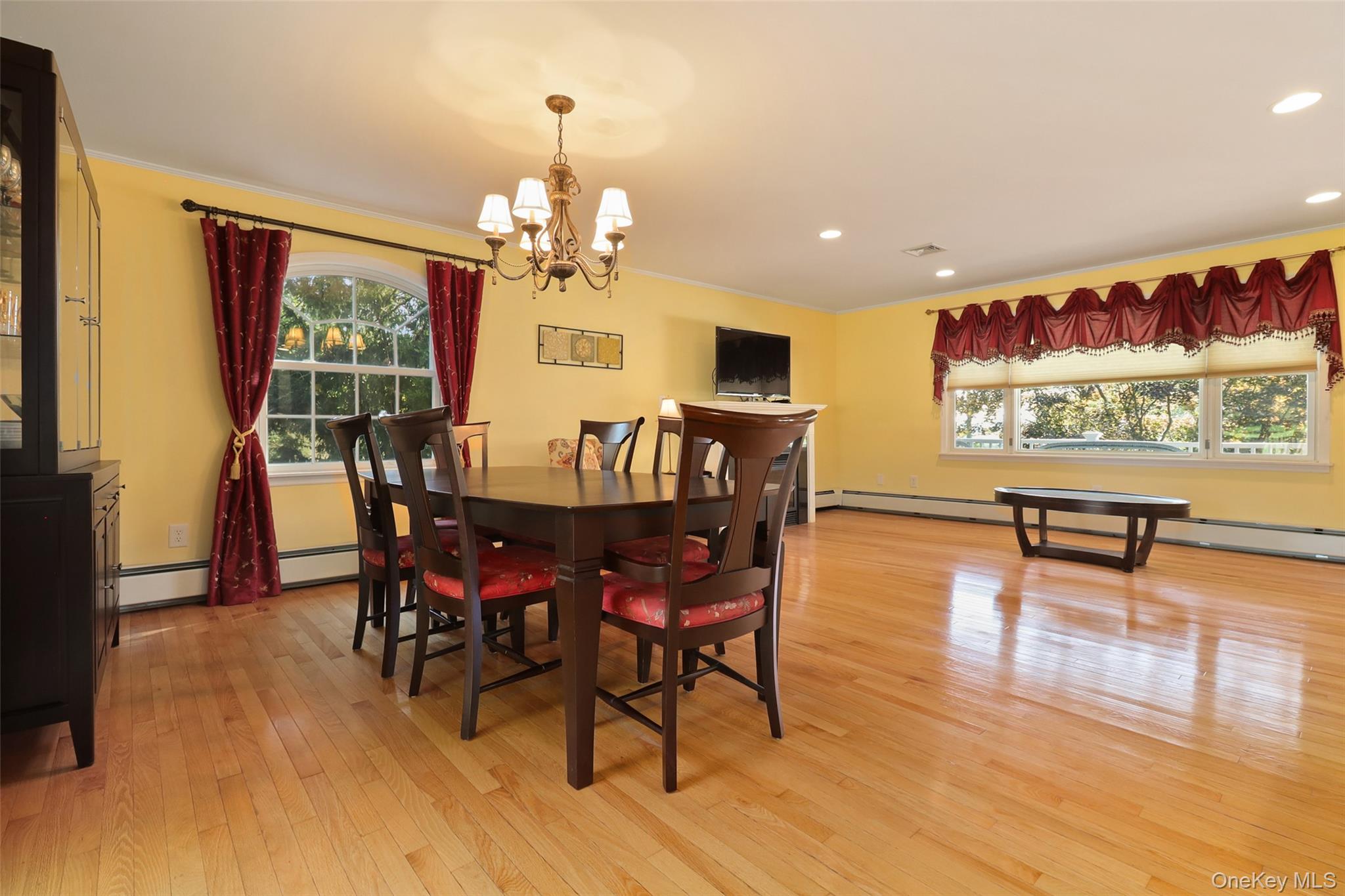 3832 Valleyview Street – For Sale photo 11
