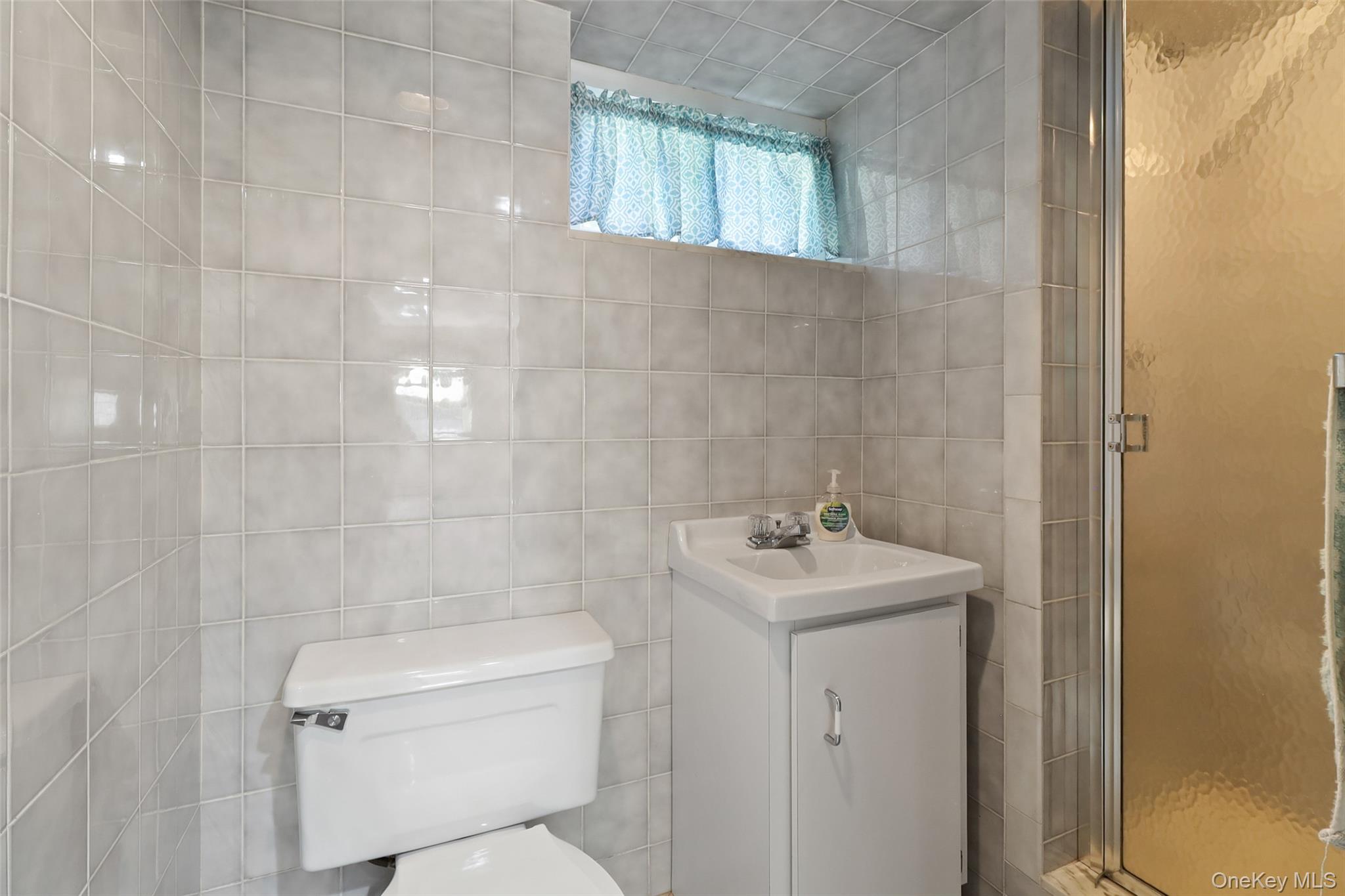 3832 Valleyview Street – For Sale photo 27