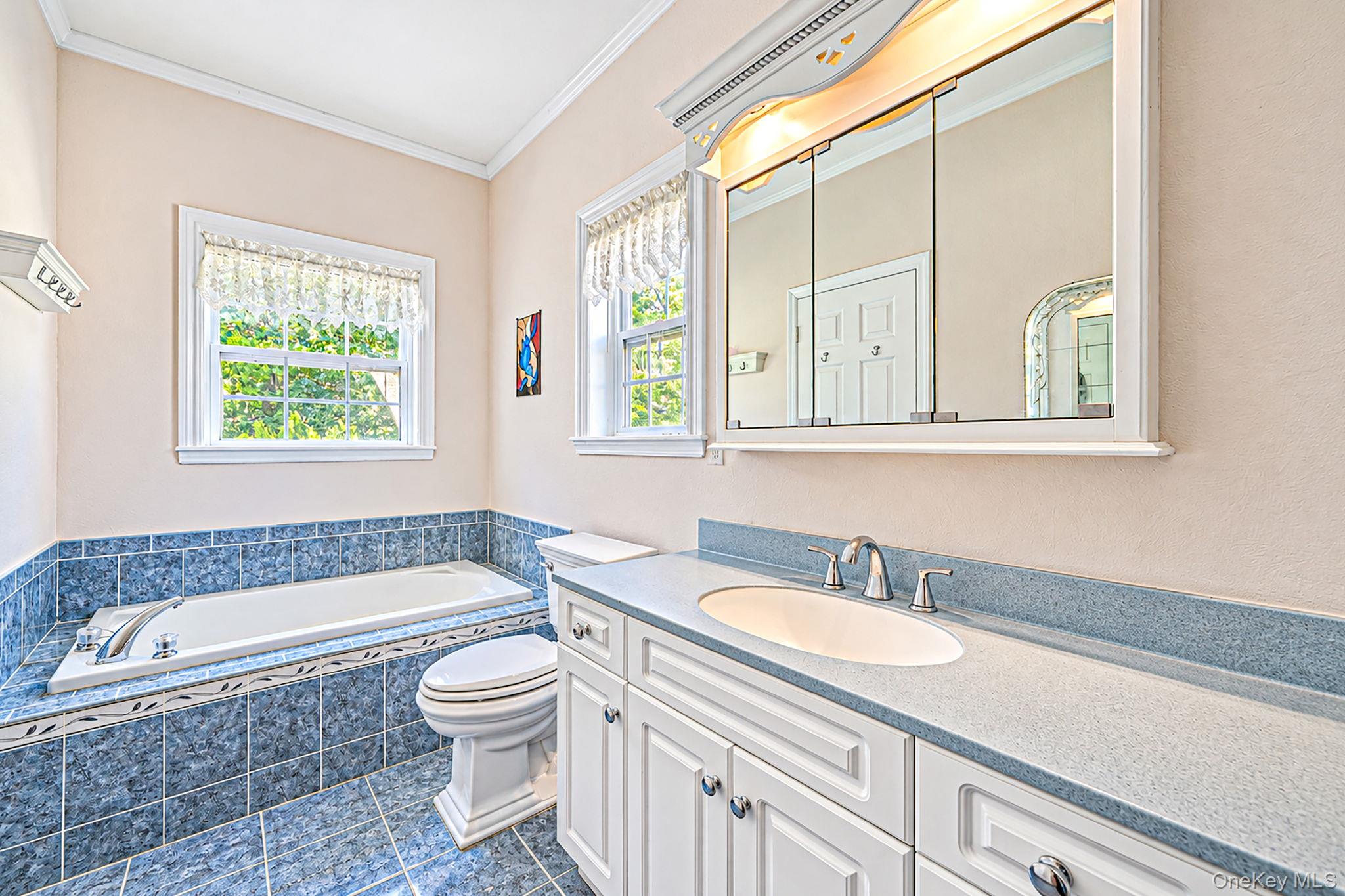 90 Golden Spruce Drive – For Sale photo 24