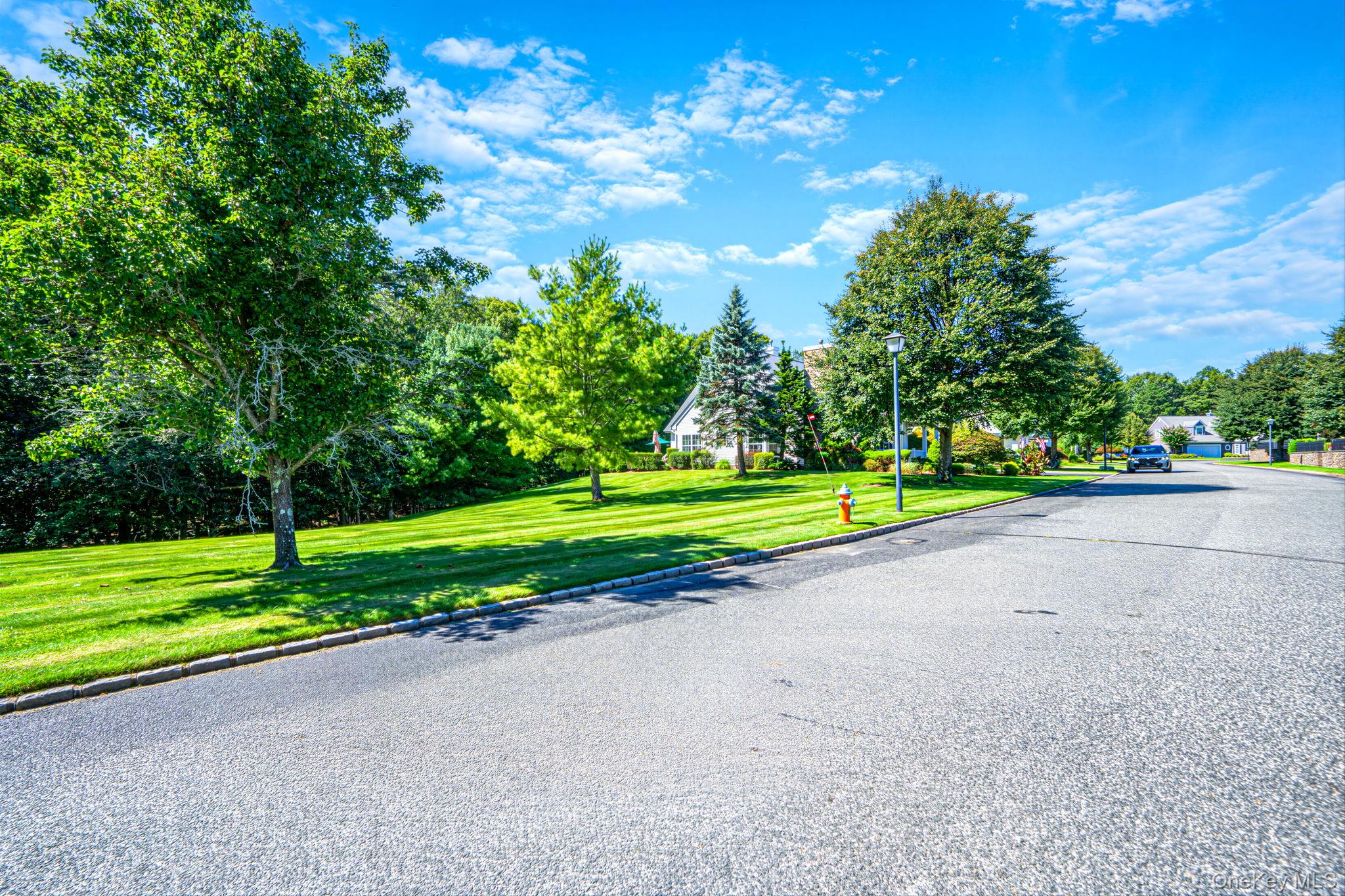 90 Golden Spruce Drive – For Sale photo 5