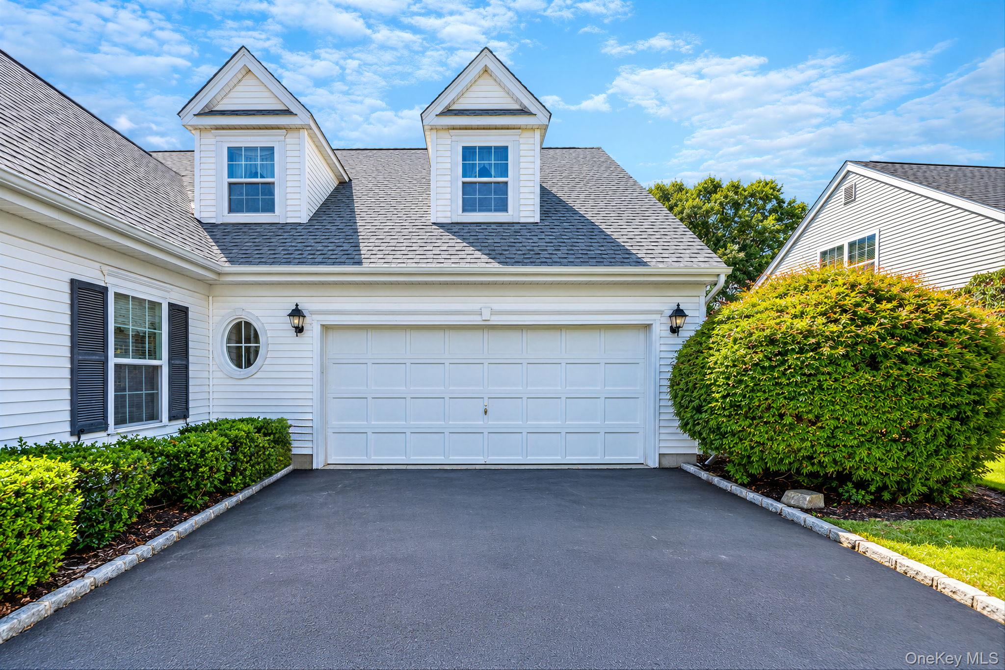 90 Golden Spruce Drive – For Sale photo 3