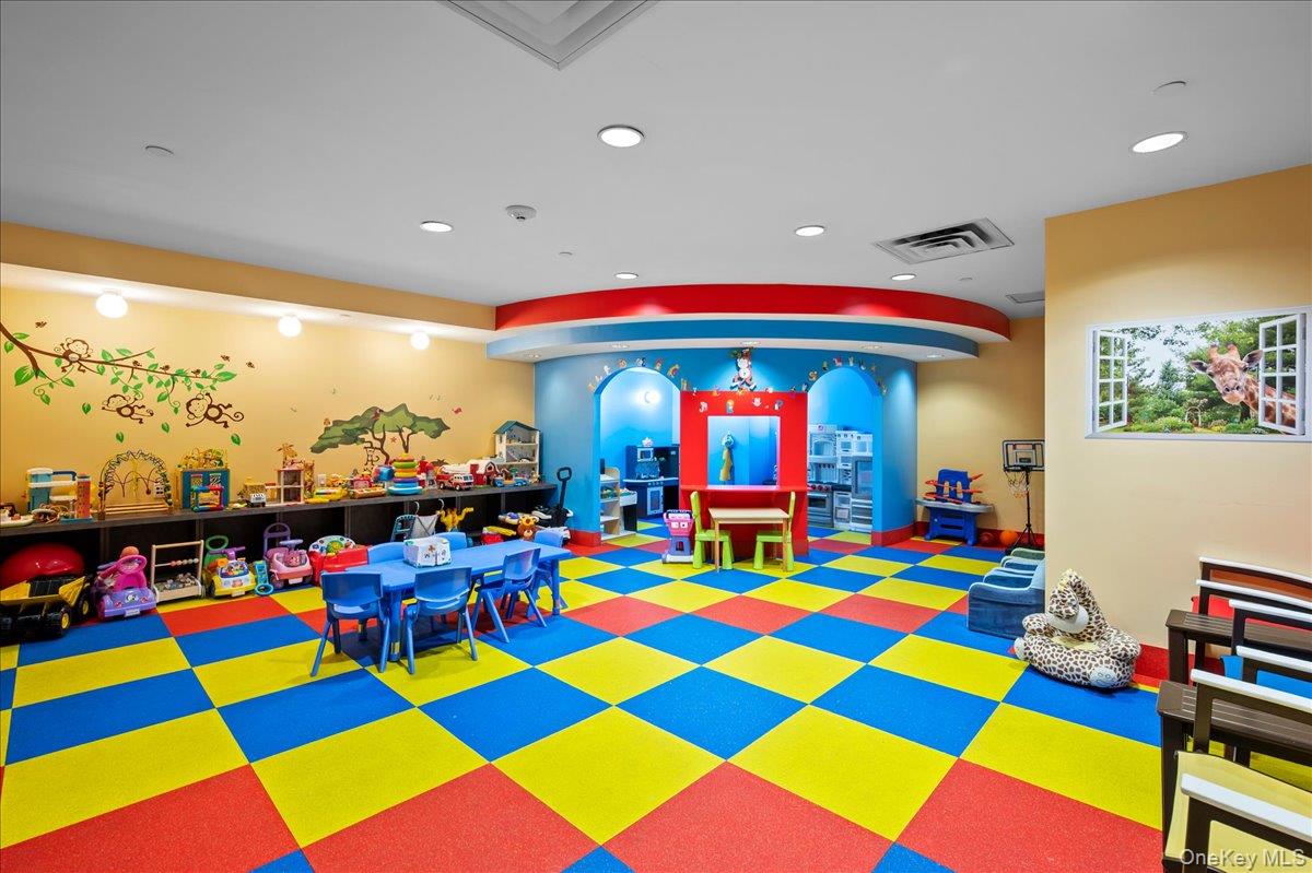 10 City Place, Unit 25F photo 28