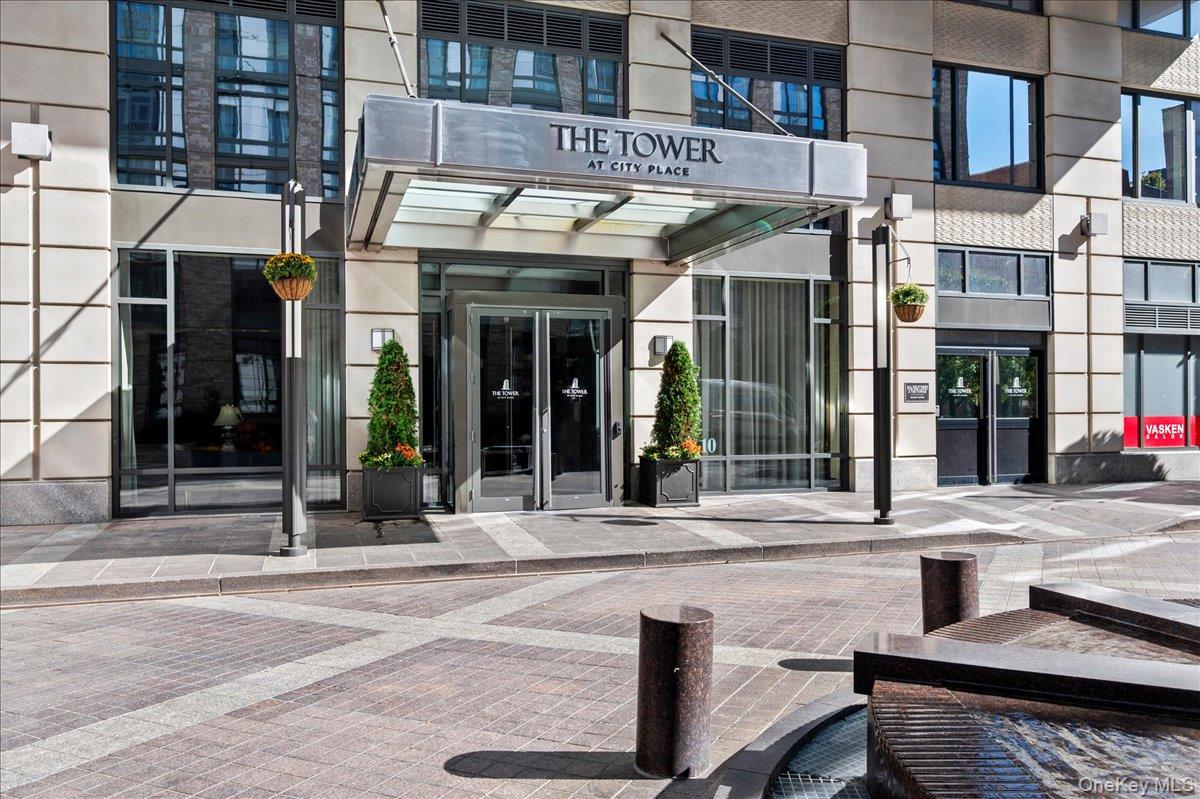 10 City Place, Unit 25F