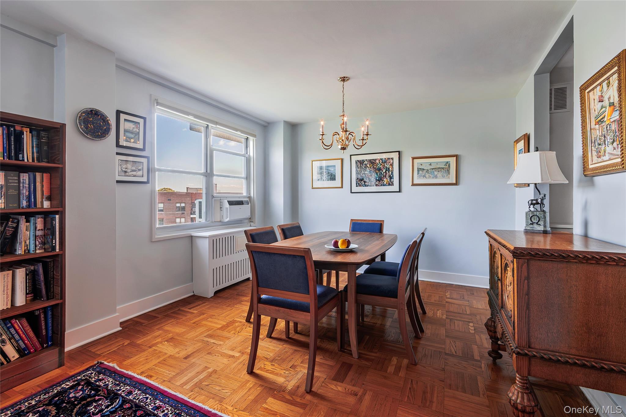 3935 Blackstone Avenue, Unit 8B photo 4