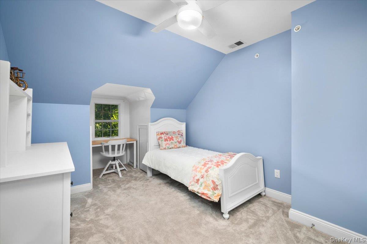 10 E Brookside Drive – For Sale photo 28