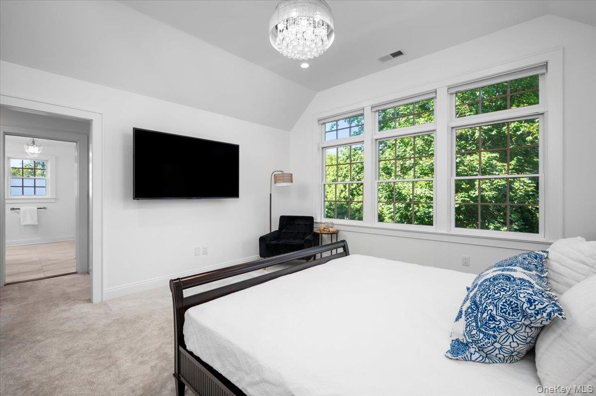 10 E Brookside Drive – For Sale photo 20