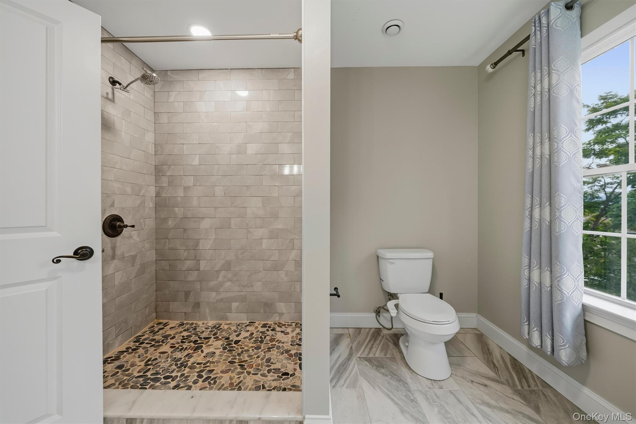 809 Fairway Court – For Sale photo 24