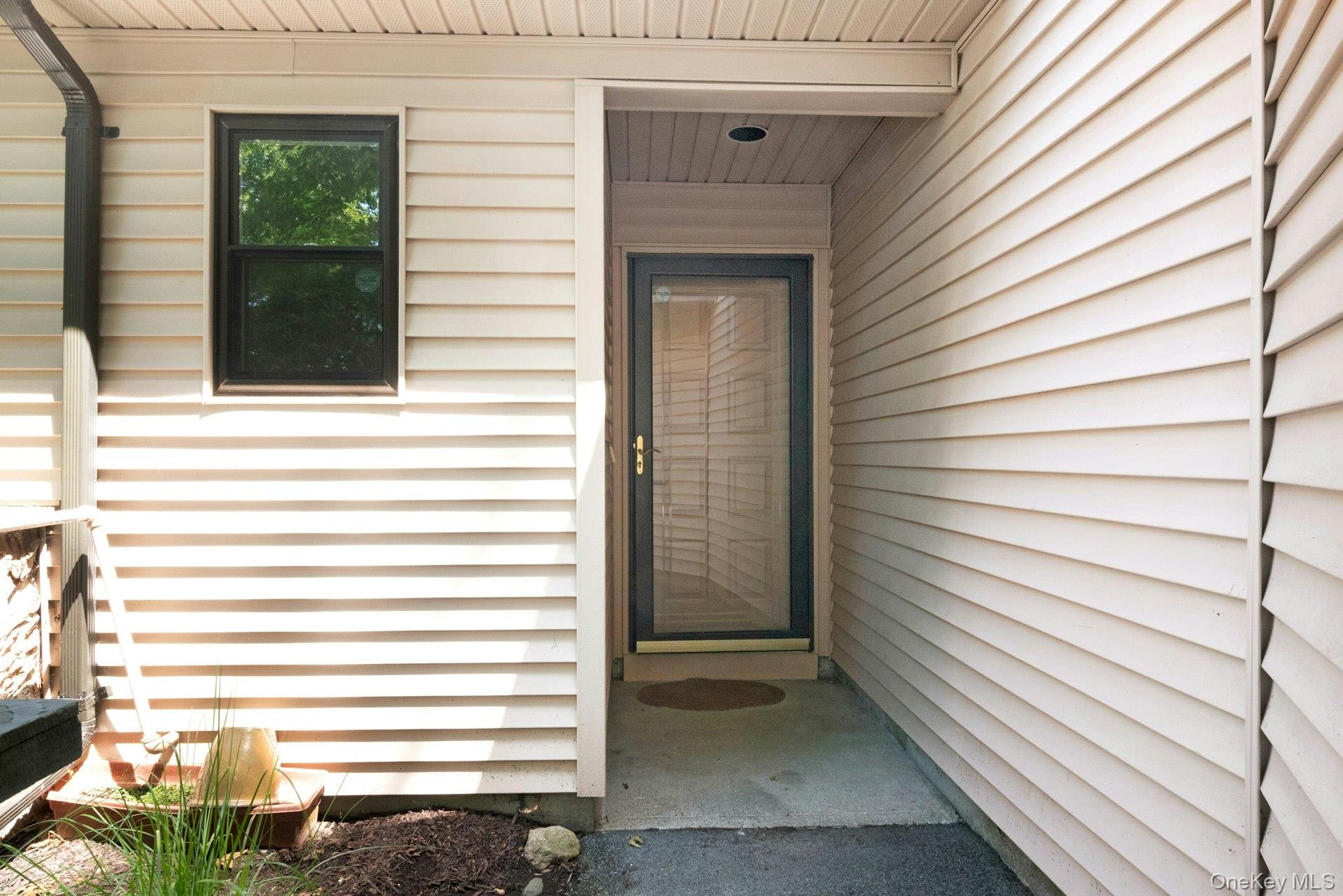 42 Hudson Watch Drive – For Sale photo 4