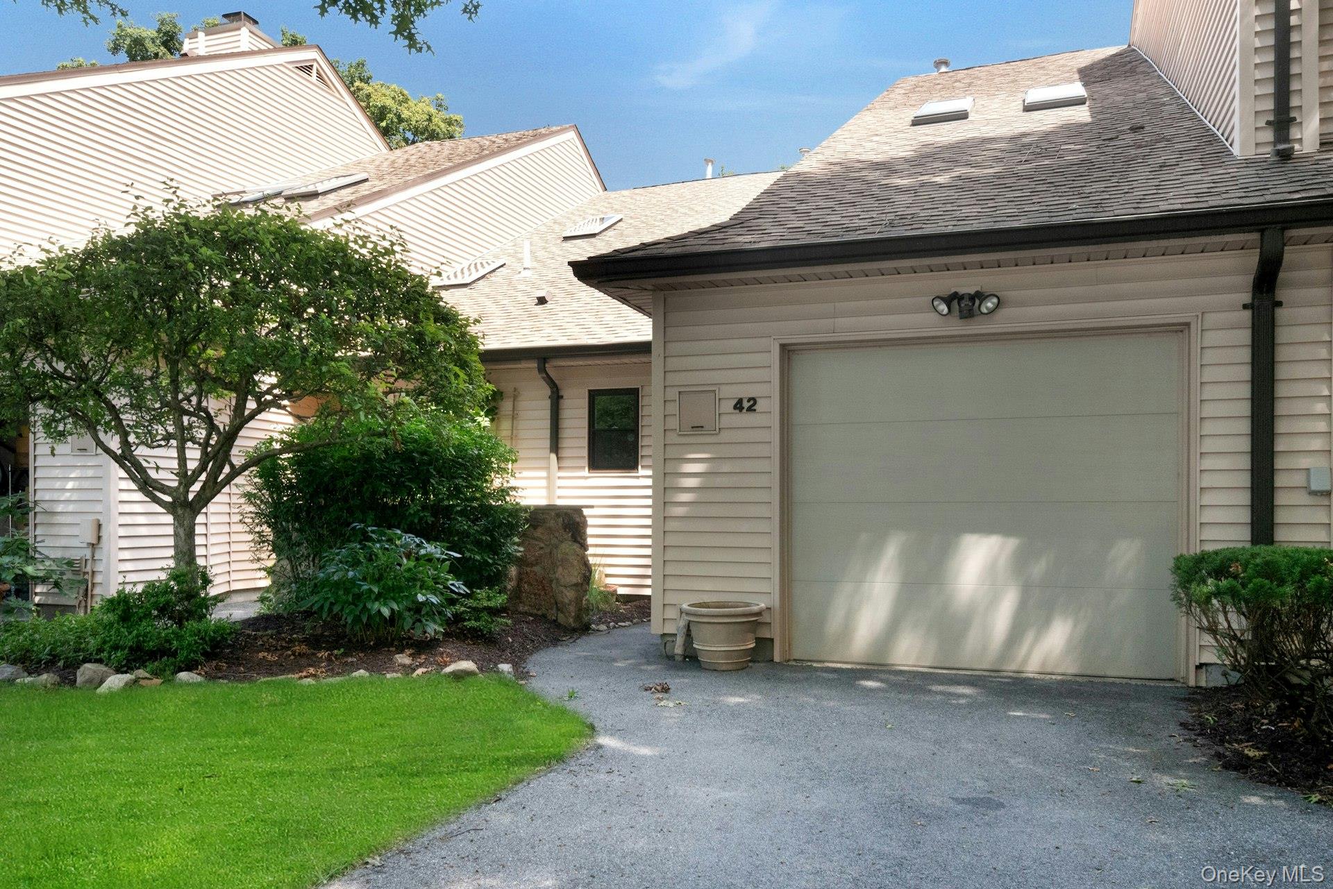 42 Hudson Watch Drive – For Sale photo 3