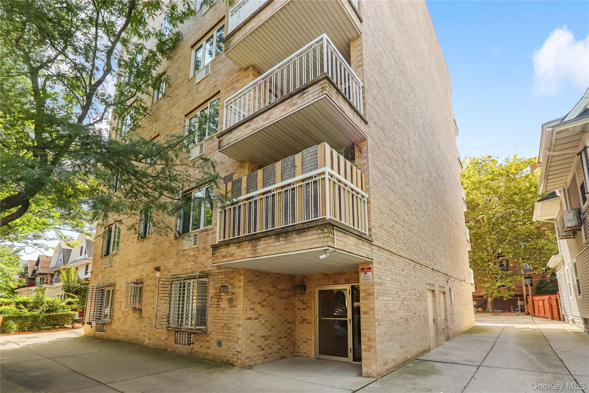 1530 E 15th Street, Unit 2A photo 8