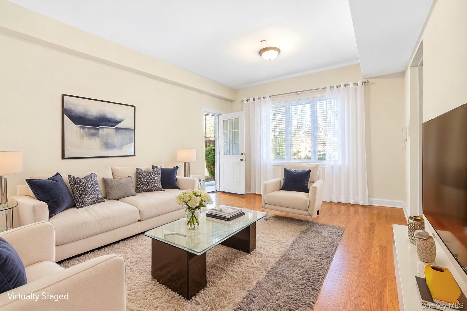 1530 E 15th Street, Unit 2A