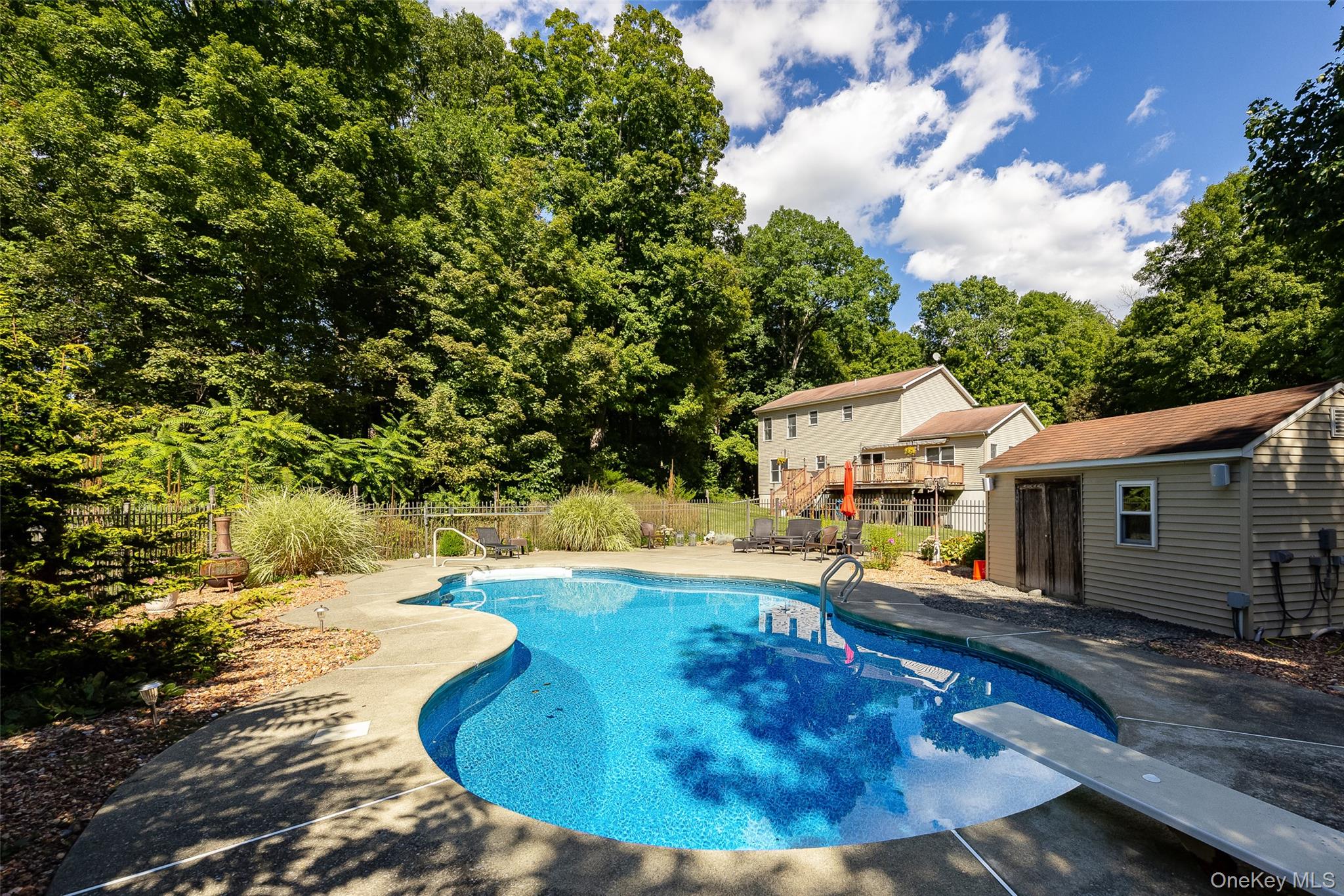 29 Balsam Road – For Sale photo 3