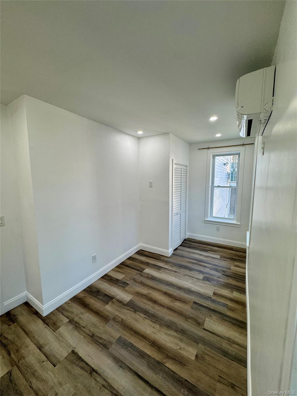 575 Barbey Street, Unit 1 photo 3