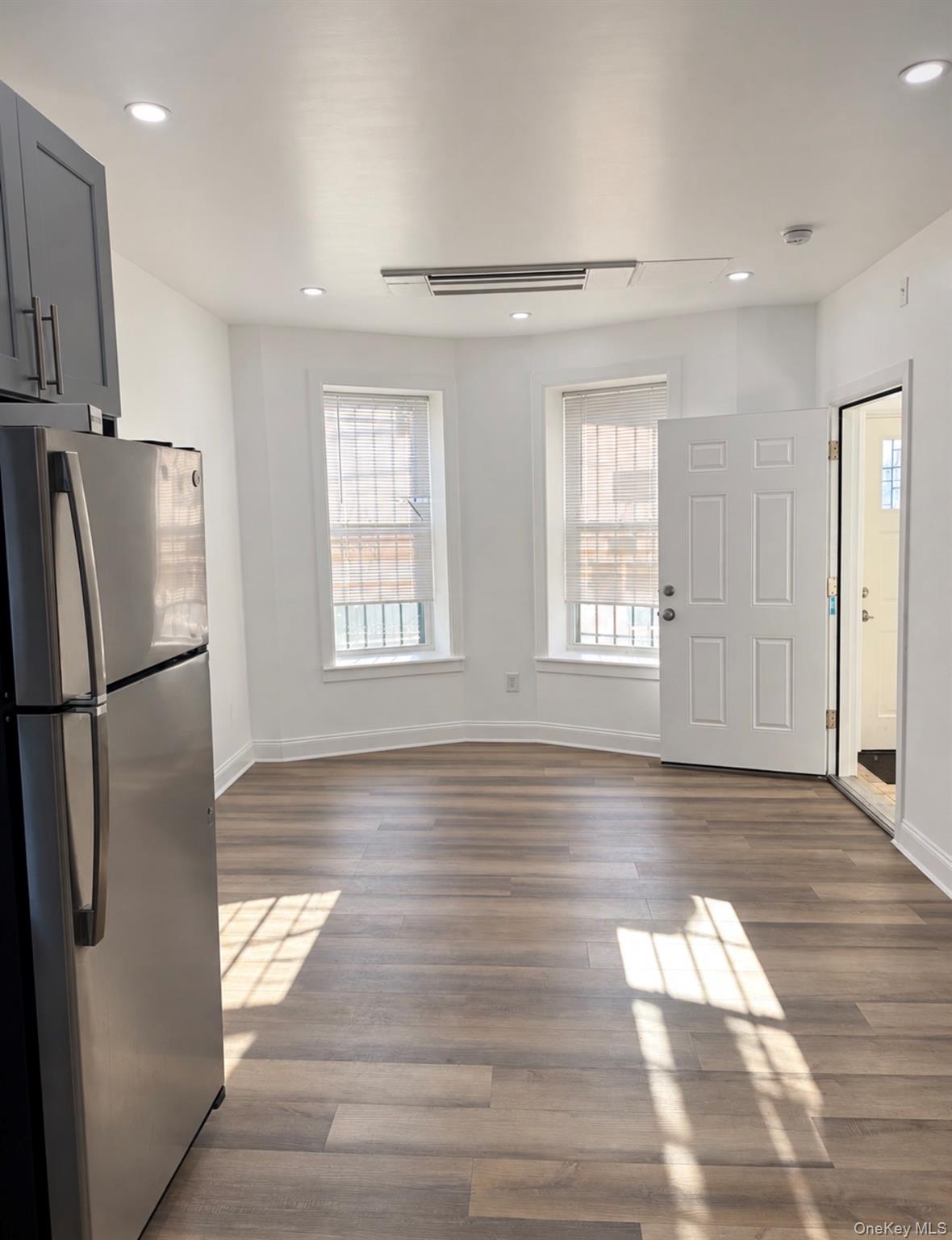 575 Barbey Street, Unit 1 photo 6