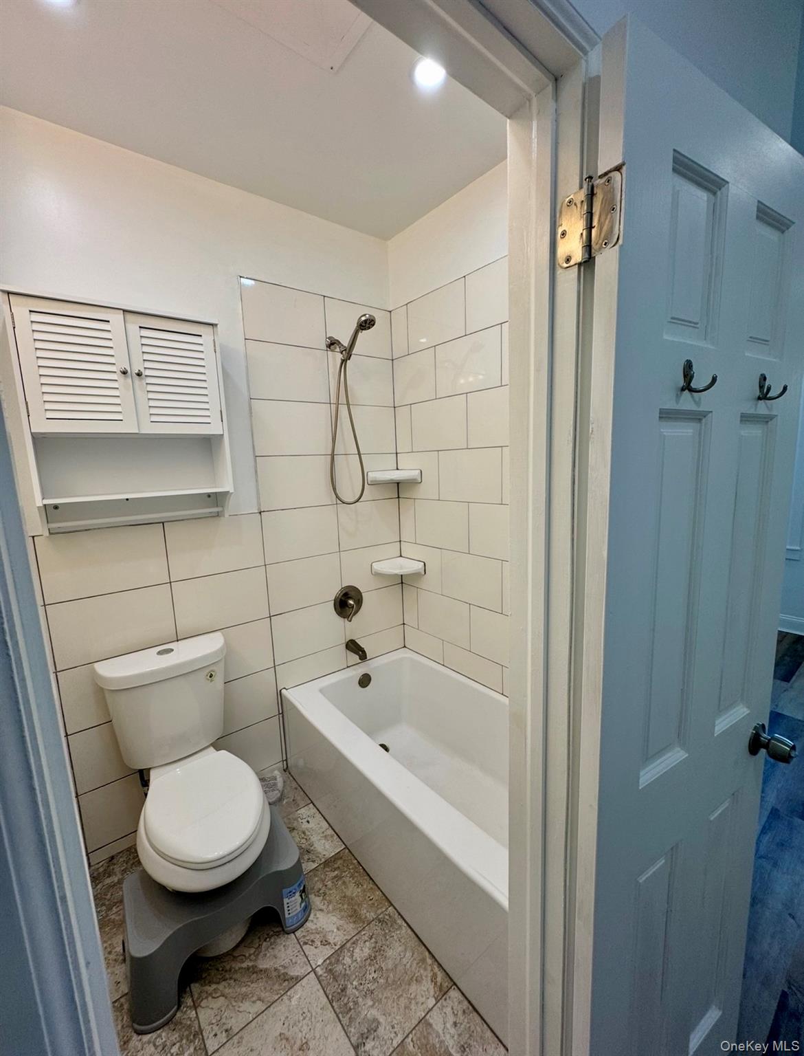 575 Barbey Street, Unit 1 photo 9