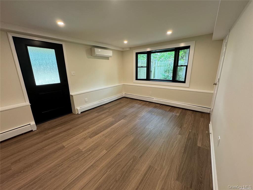 4 Nicholas Court – For Rent photo 6