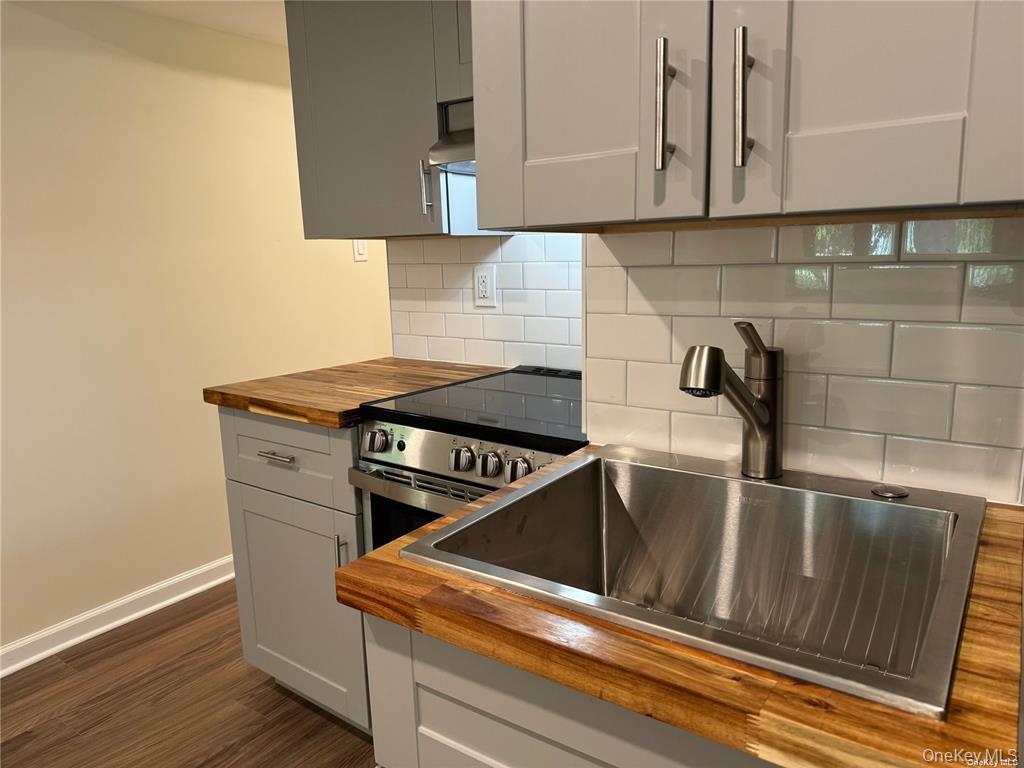 4 Nicholas Court – For Rent photo 2