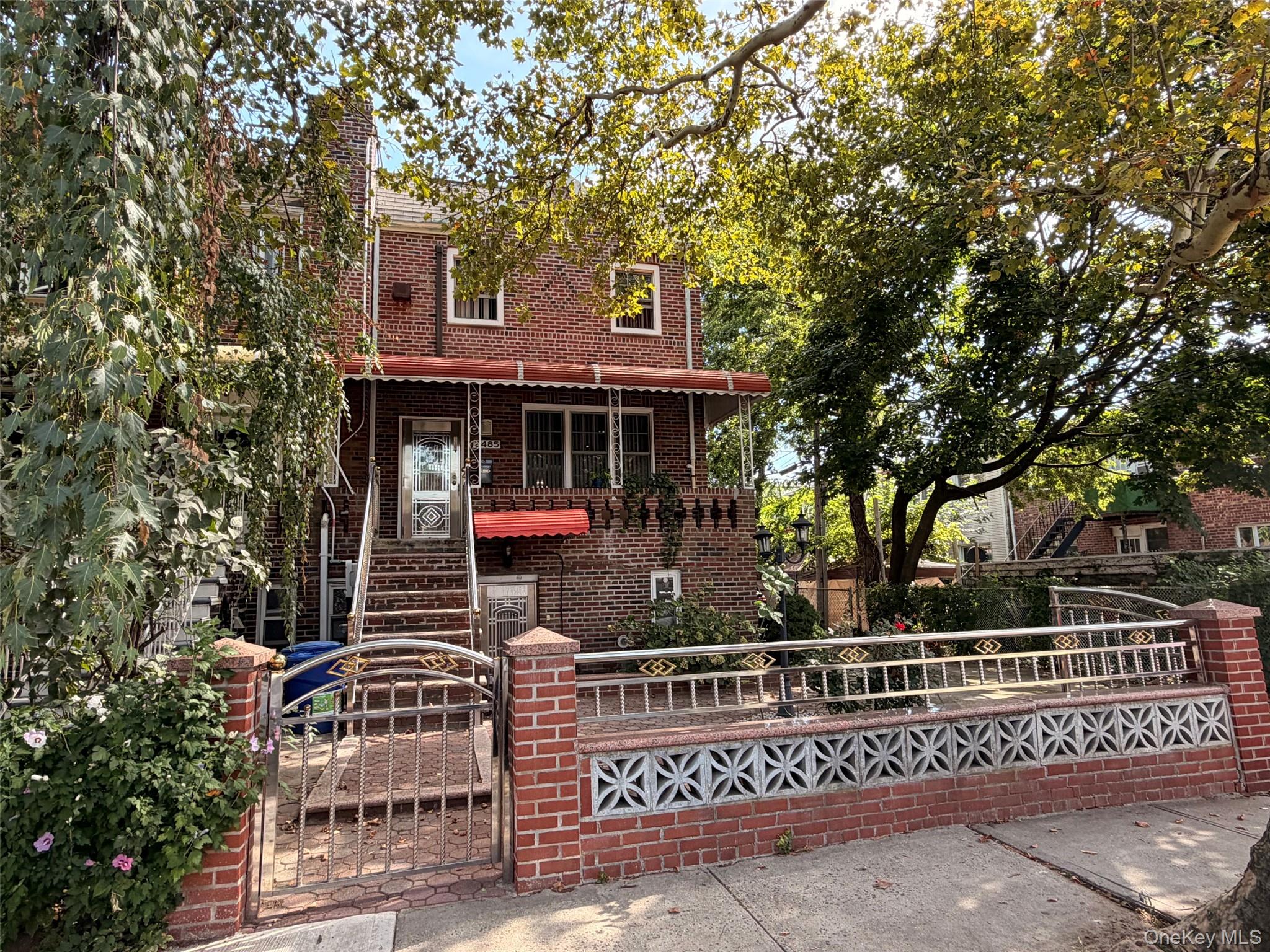 2485 E 7th Street – For Sale photo 3