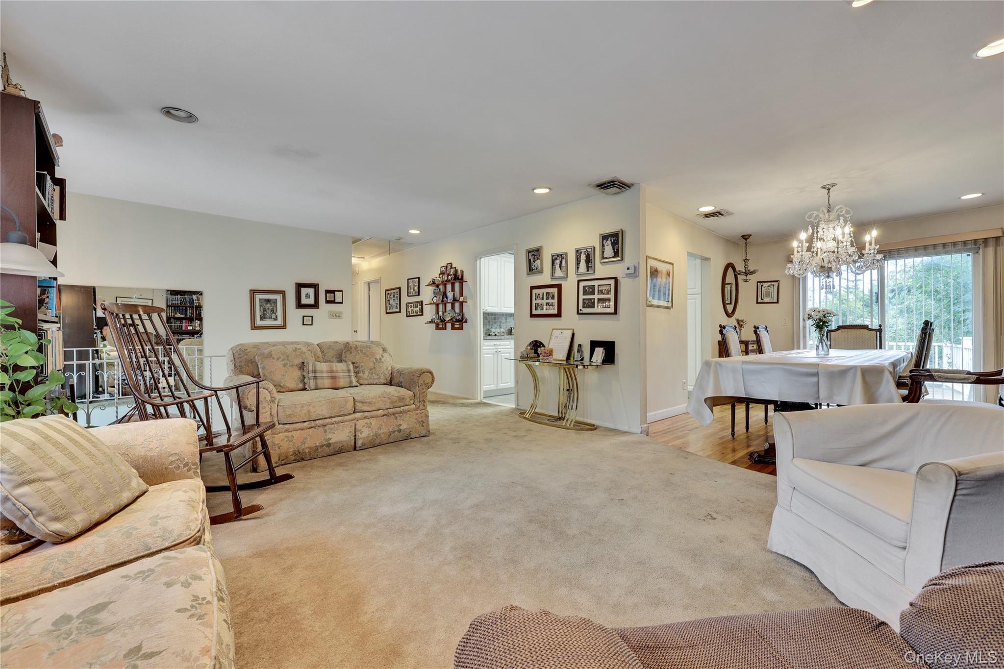 22 Woodmere Boulevard – For Sale photo 6