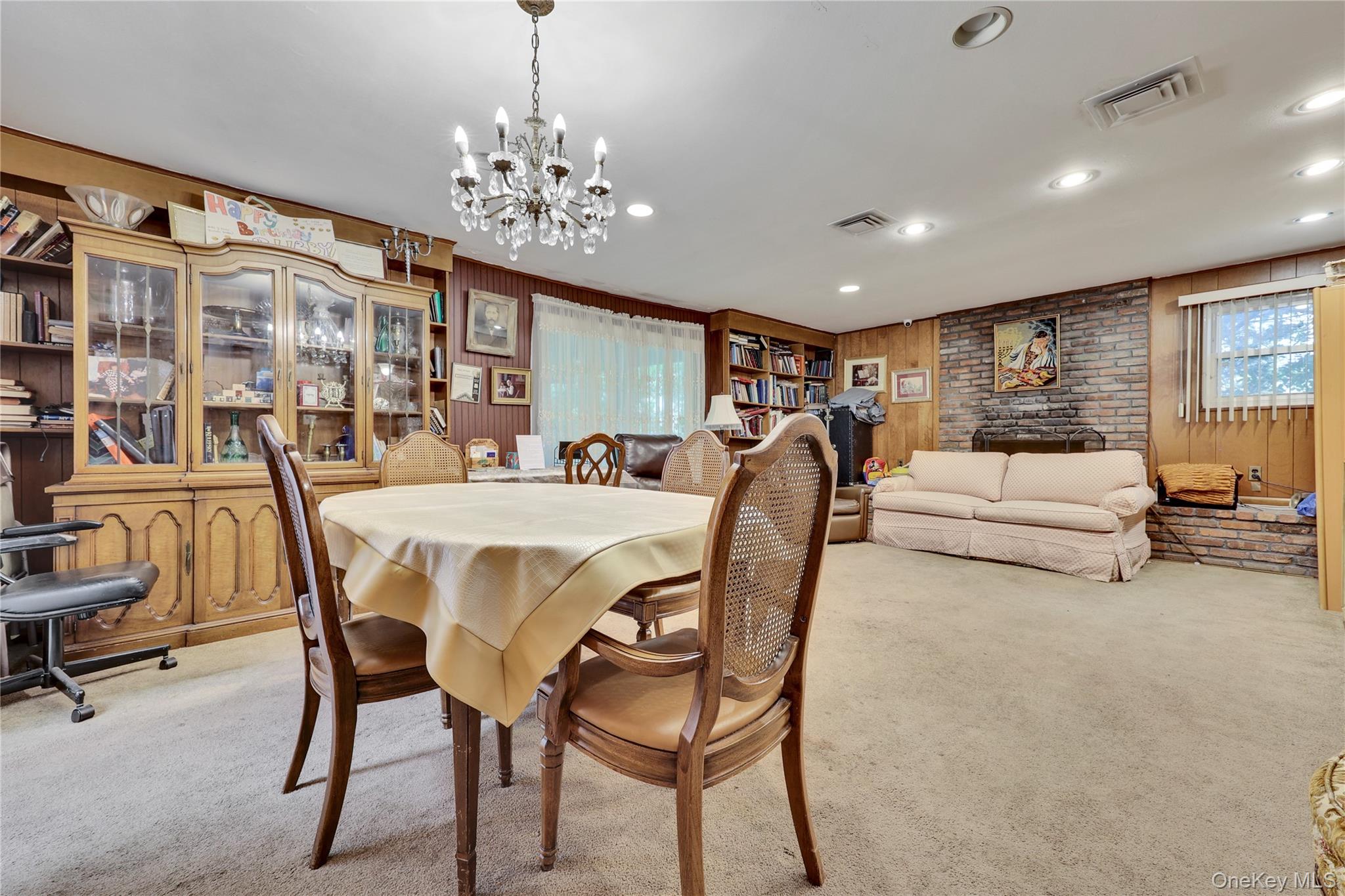 22 Woodmere Boulevard – For Sale photo 8