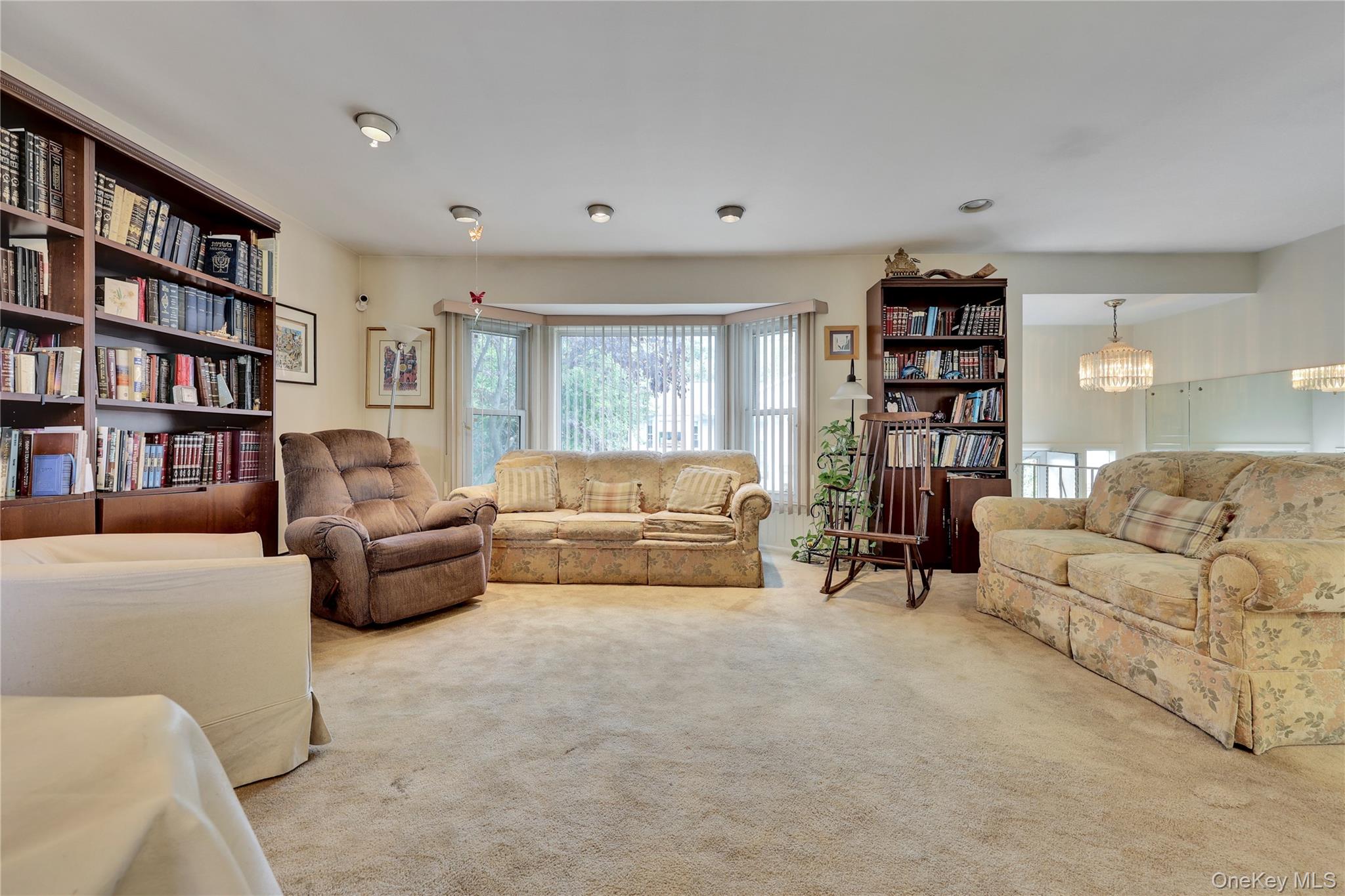 22 Woodmere Boulevard – For Sale photo 5