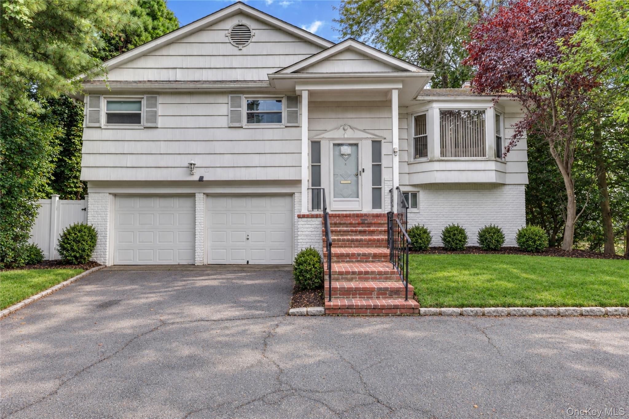 22 Woodmere Boulevard – For Sale