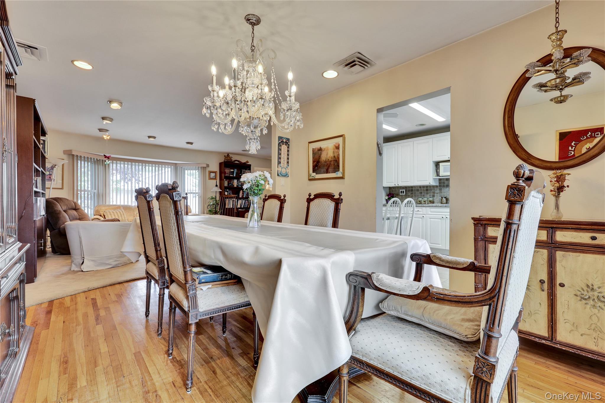 22 Woodmere Boulevard – For Sale photo 10