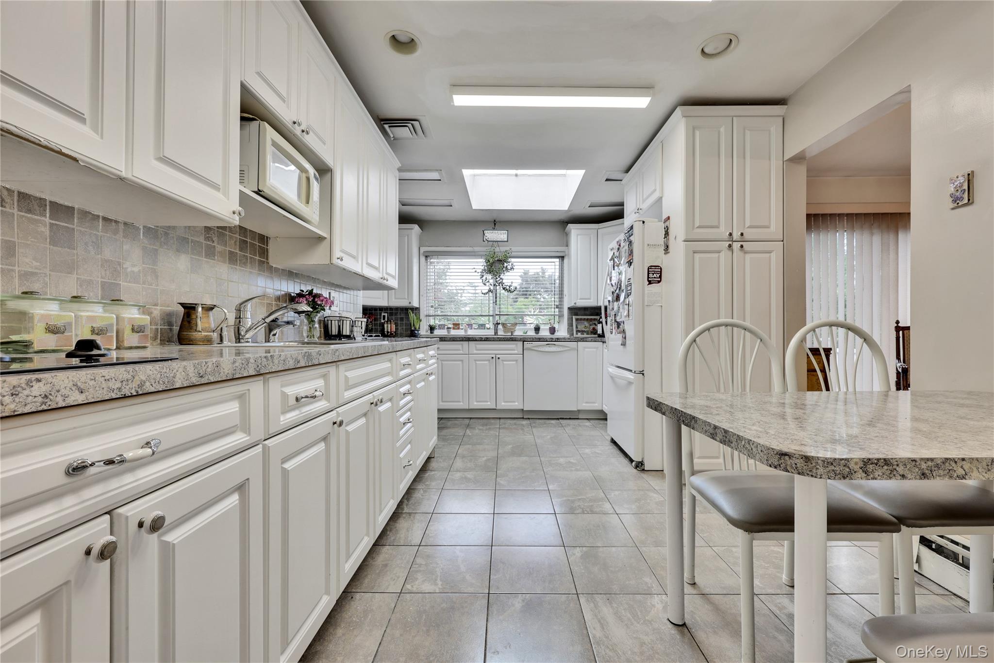 22 Woodmere Boulevard – For Sale photo 11