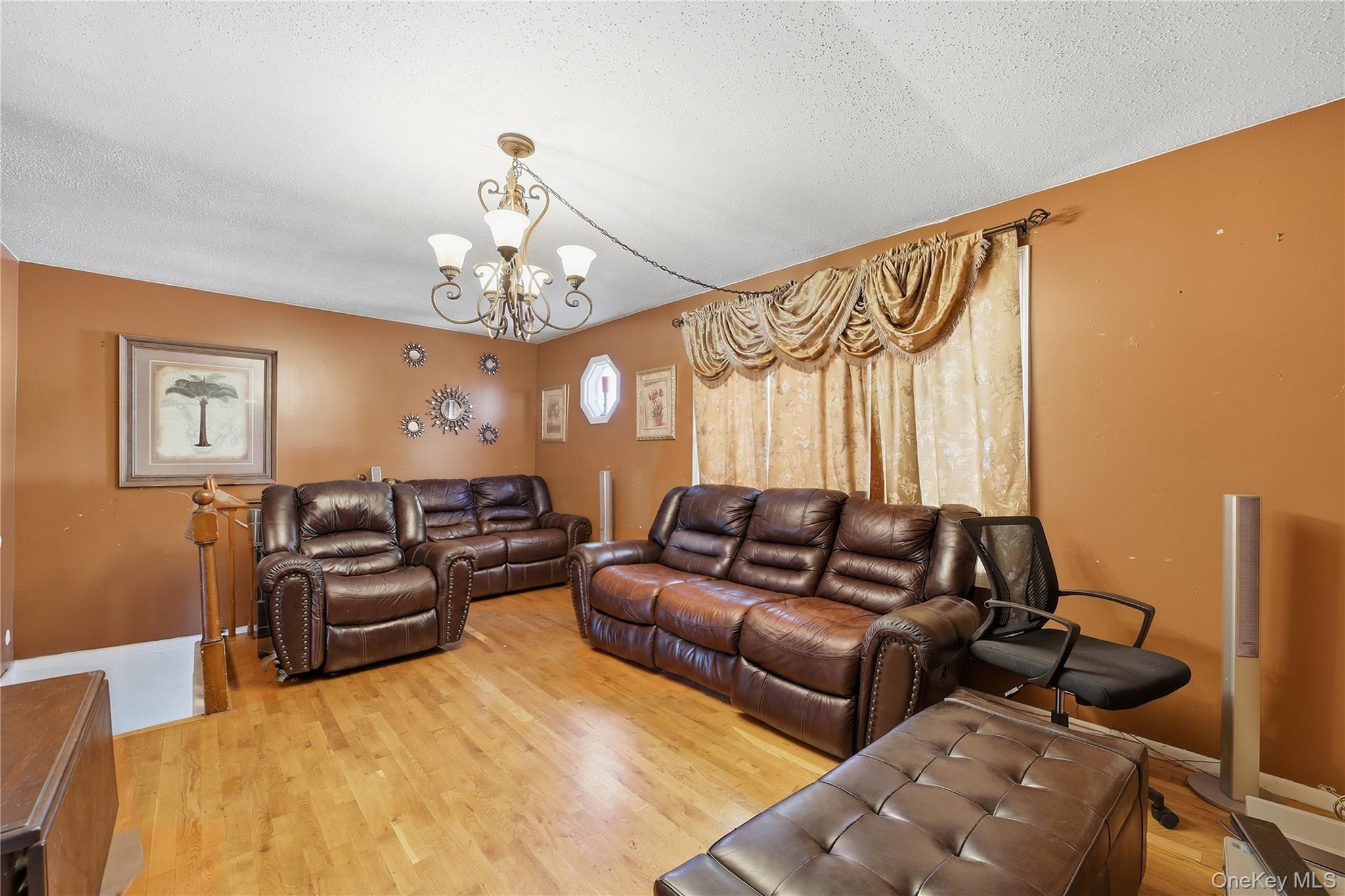 2064 Cicero Avenue – For Sale photo 6
