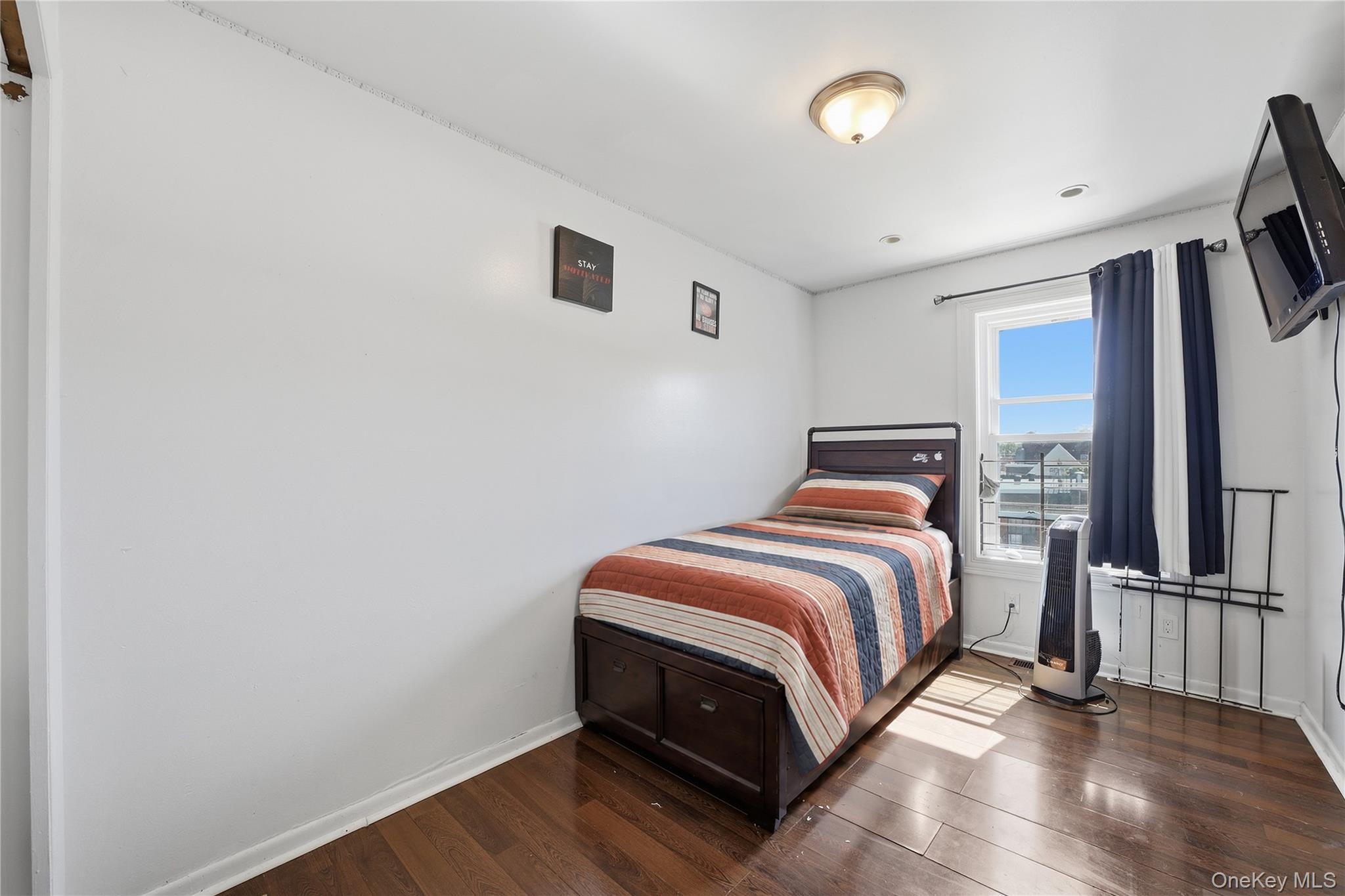 2064 Cicero Avenue – For Sale photo 24