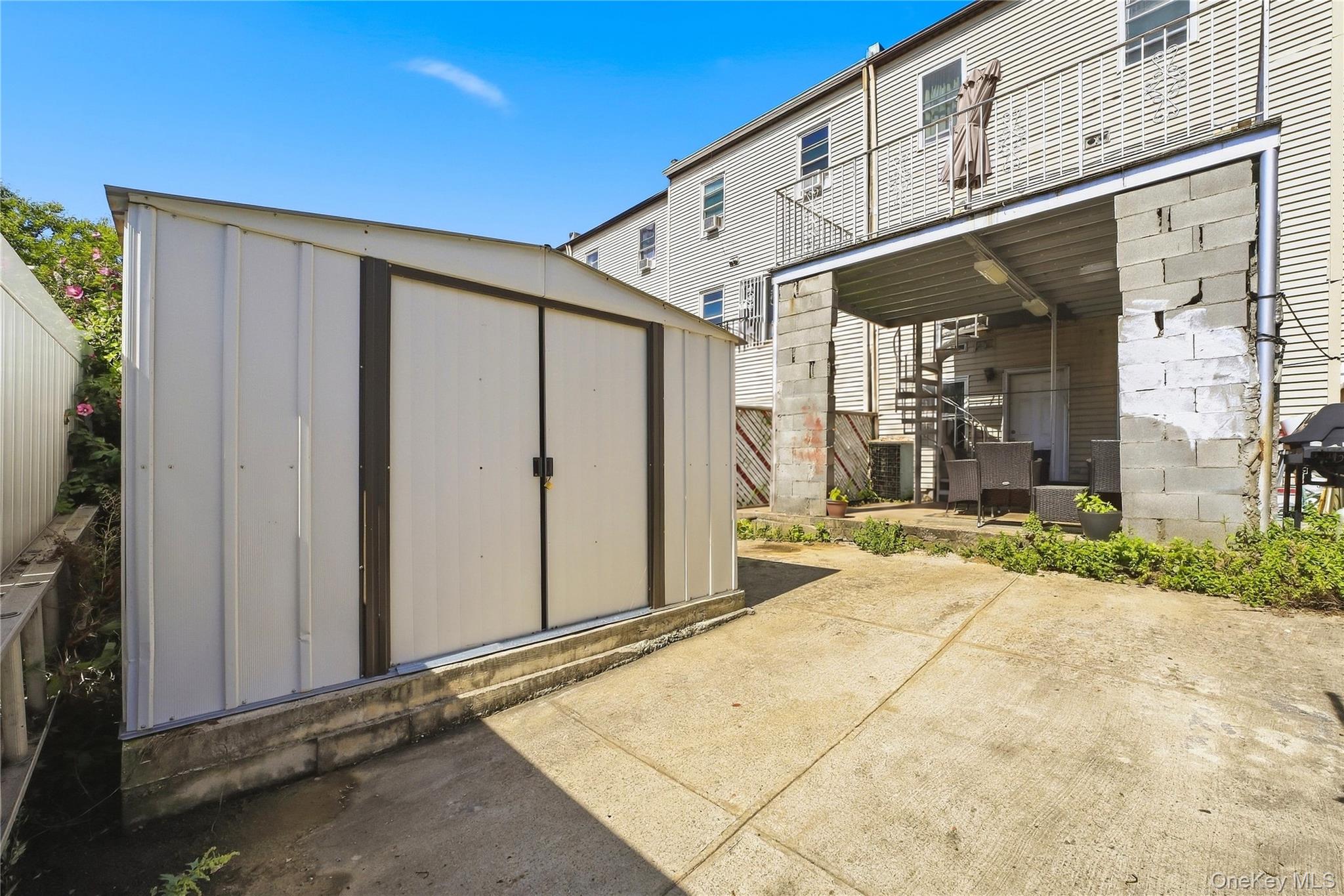2064 Cicero Avenue – For Sale photo 46