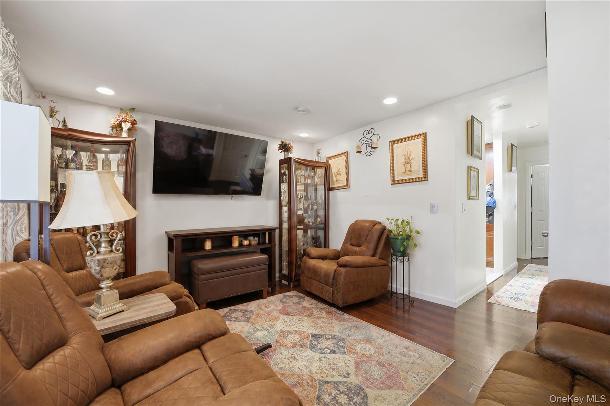 2064 Cicero Avenue – For Sale photo 30